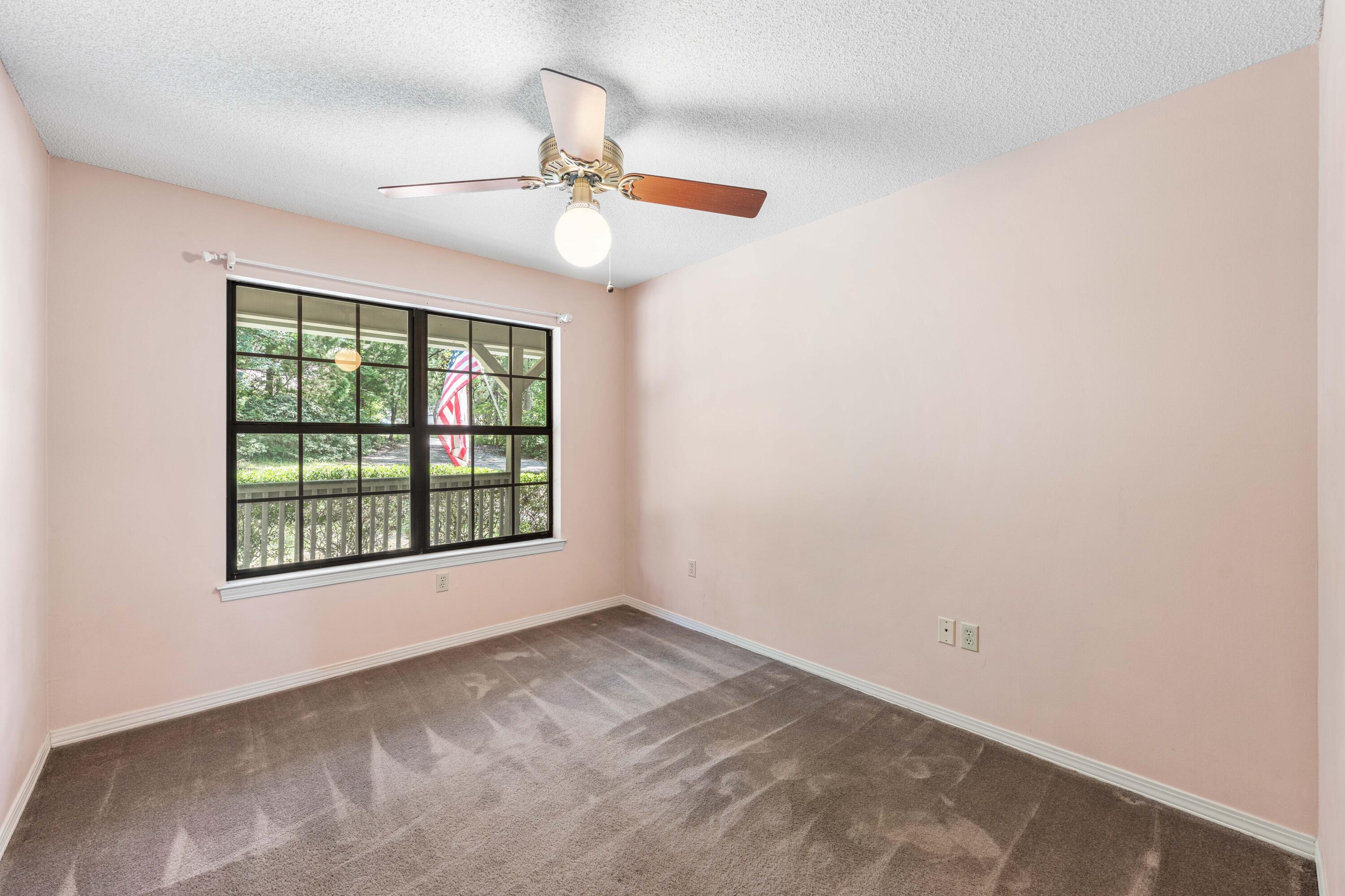 LAKE SHARON ESTATES - Residential