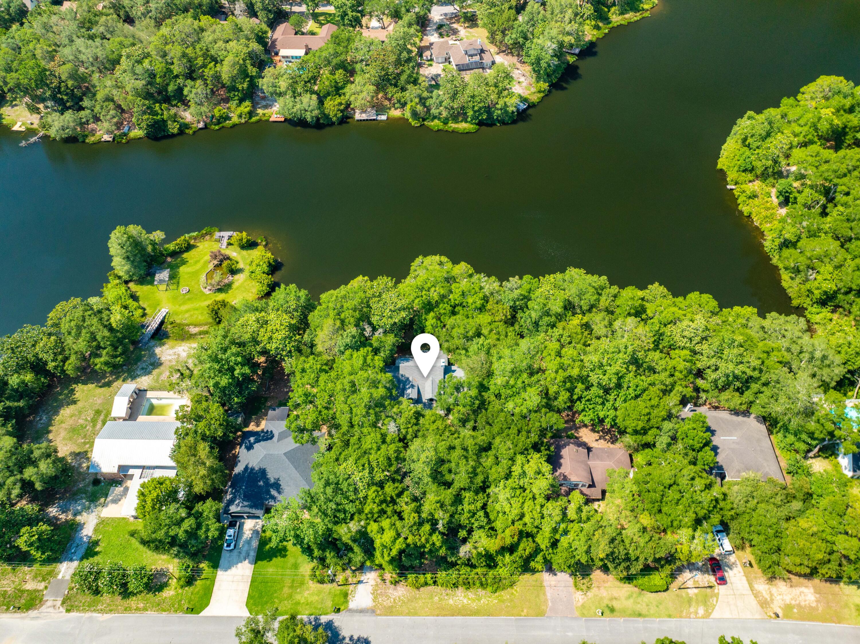 LAKE SHARON ESTATES - Residential