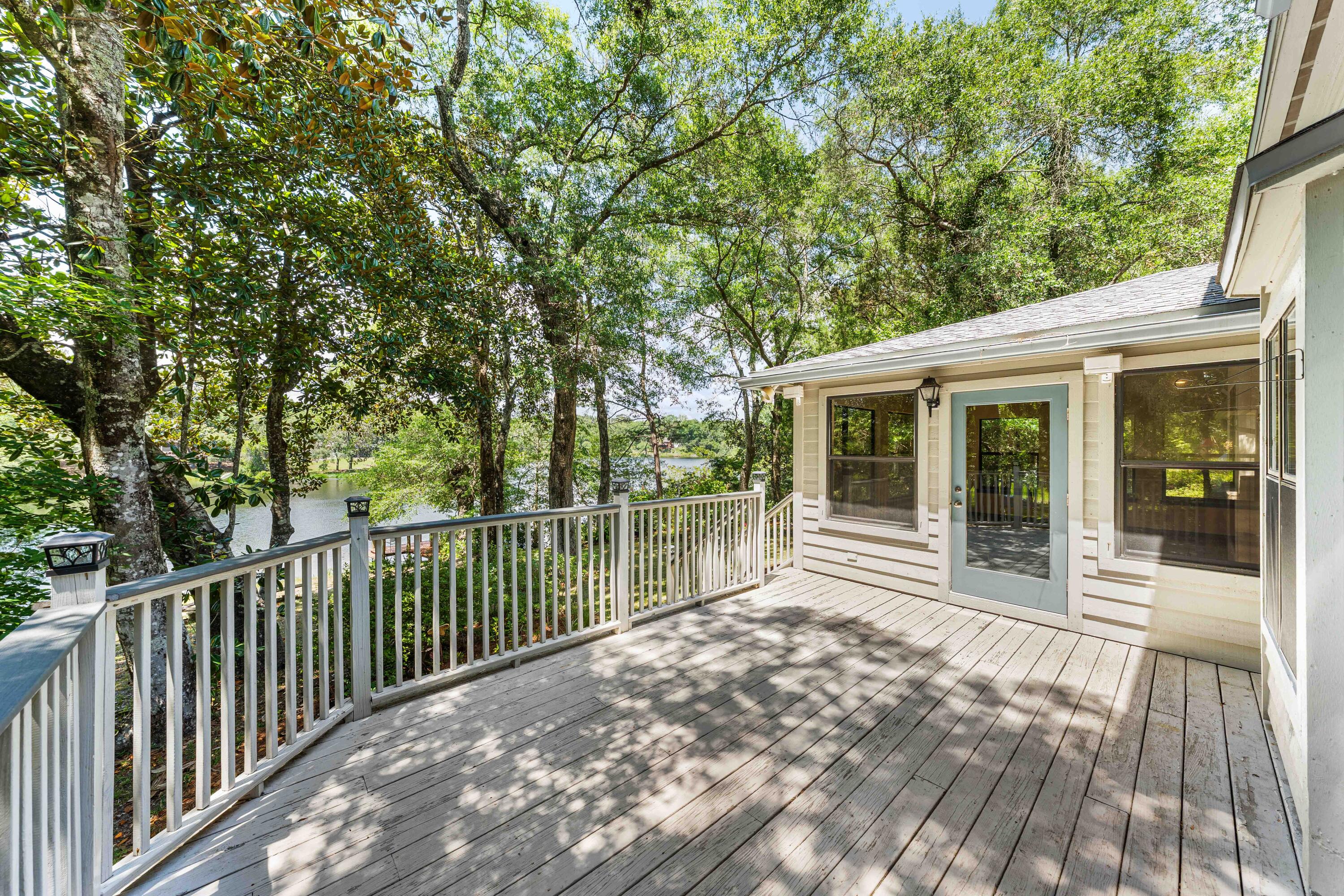 LAKE SHARON ESTATES - Residential