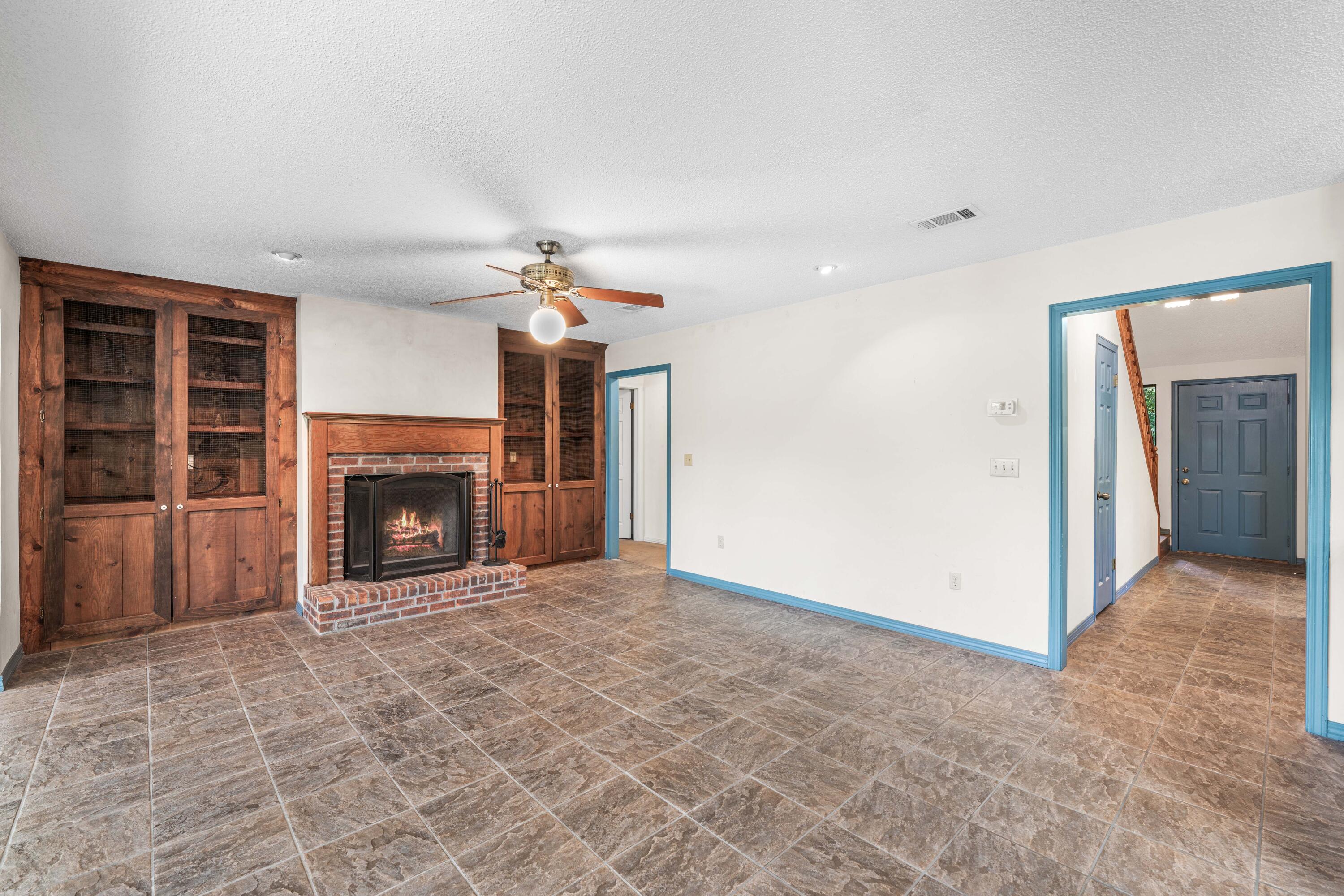 LAKE SHARON ESTATES - Residential