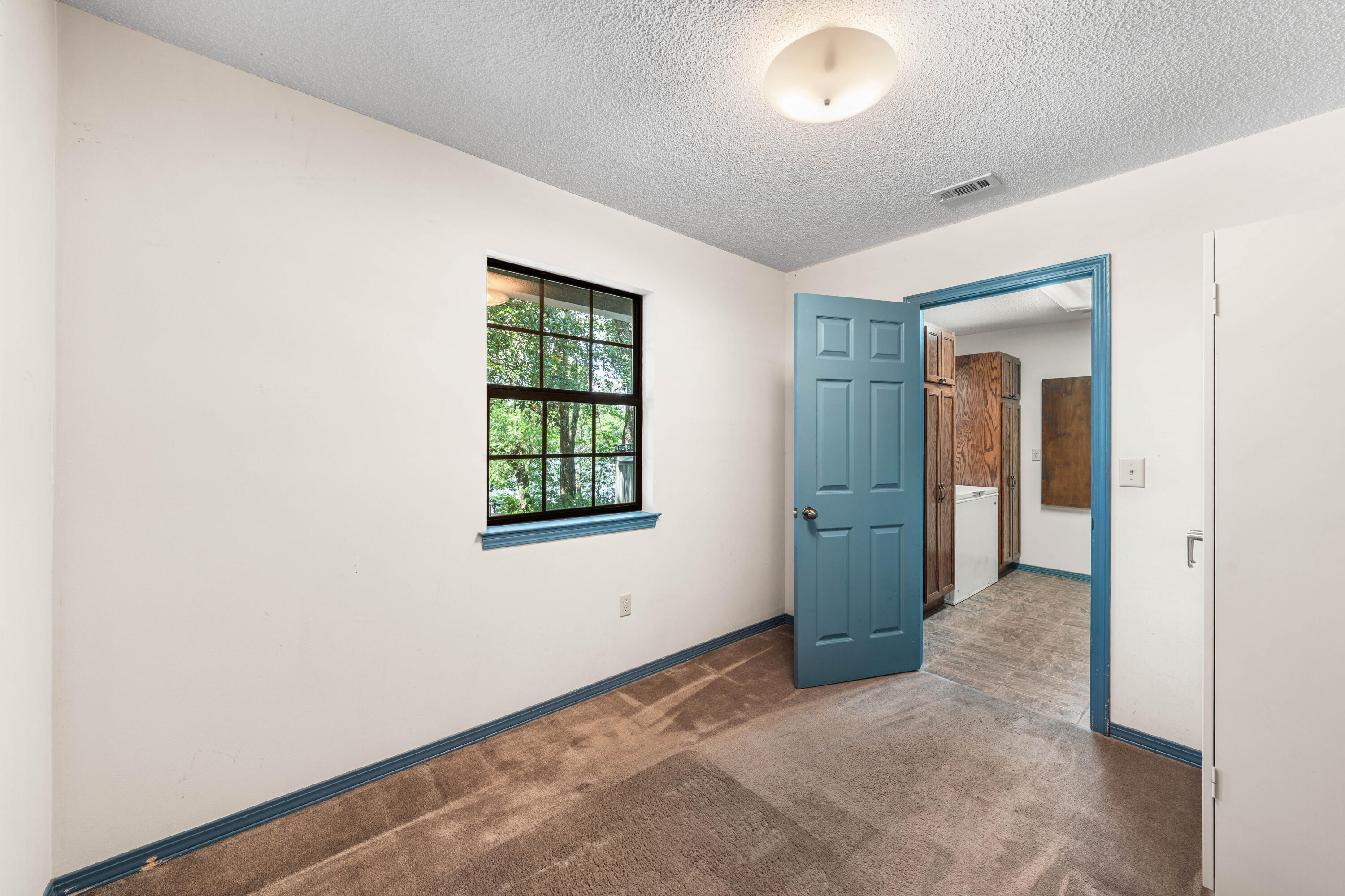 LAKE SHARON ESTATES - Residential