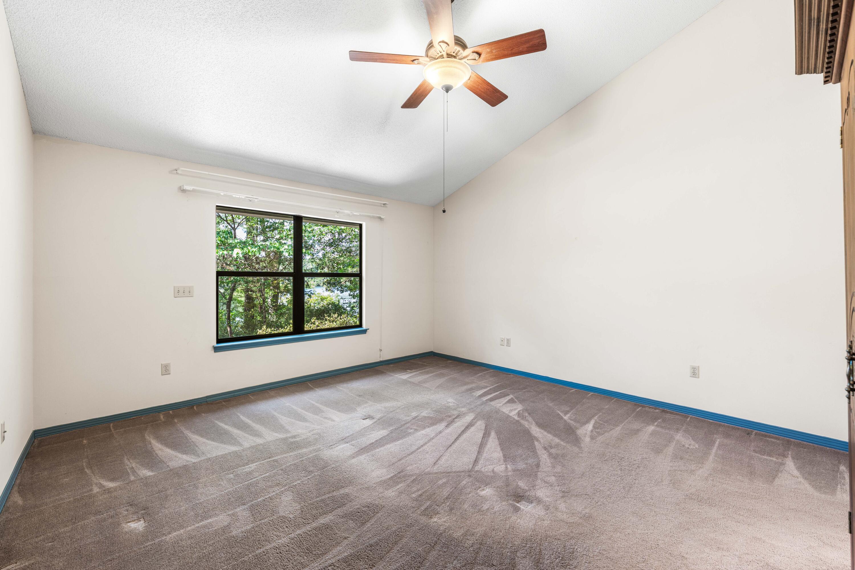LAKE SHARON ESTATES - Residential