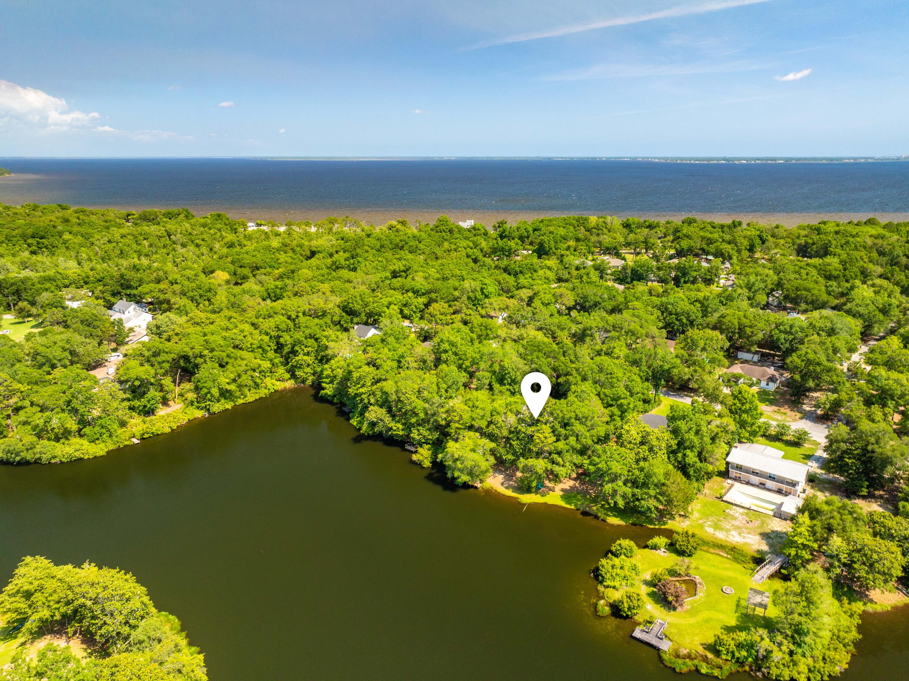 LAKE SHARON ESTATES - Residential