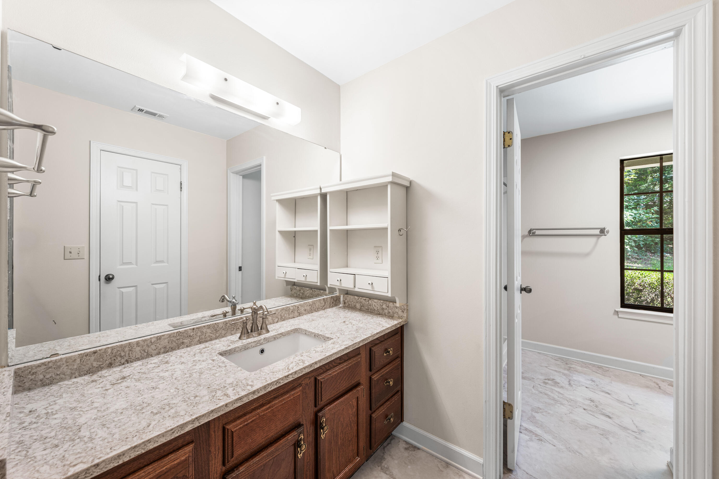 LAKE SHARON ESTATES - Residential