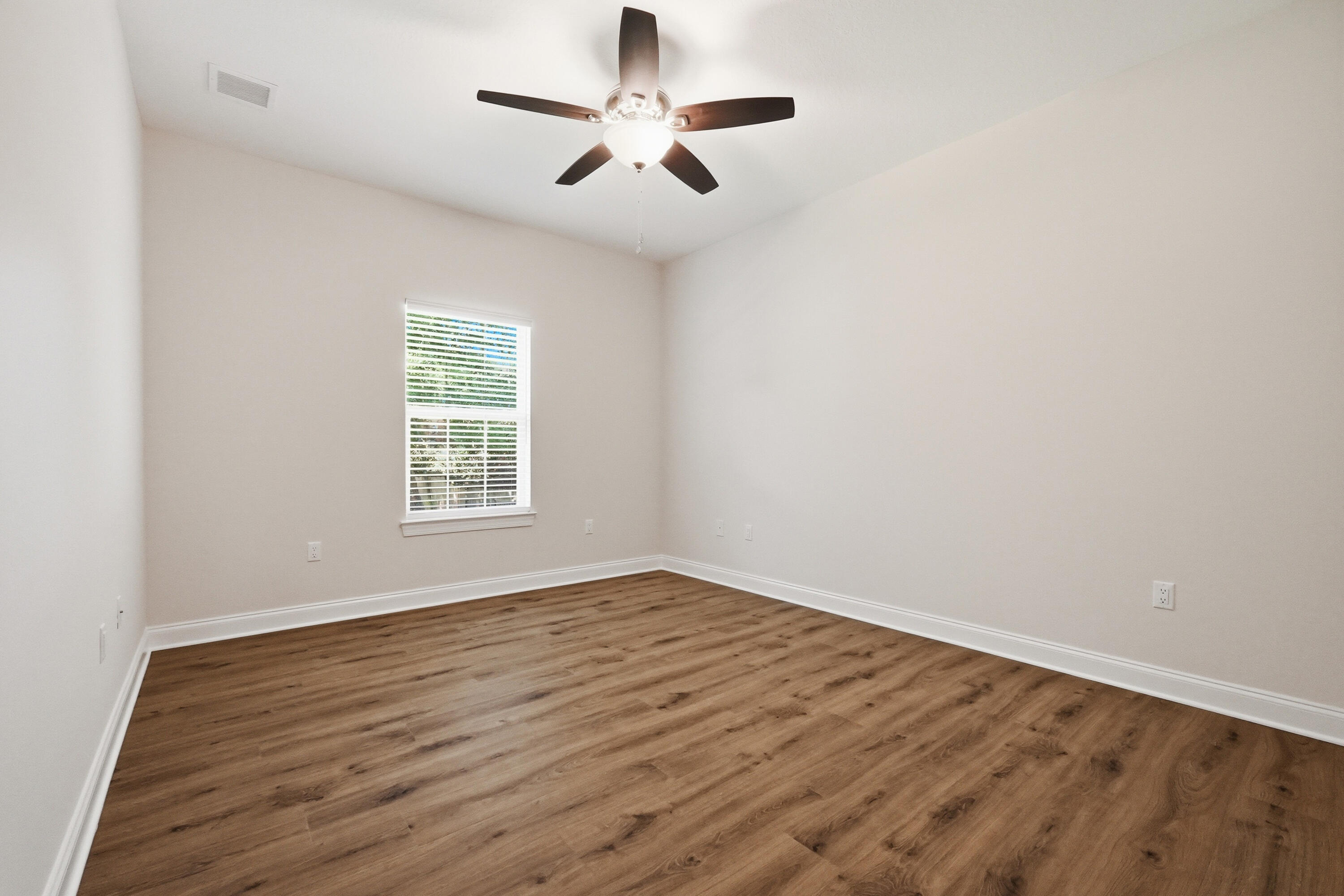 VALPARAISO PLAT #7 LOT 2 BLK 30 - Residential
