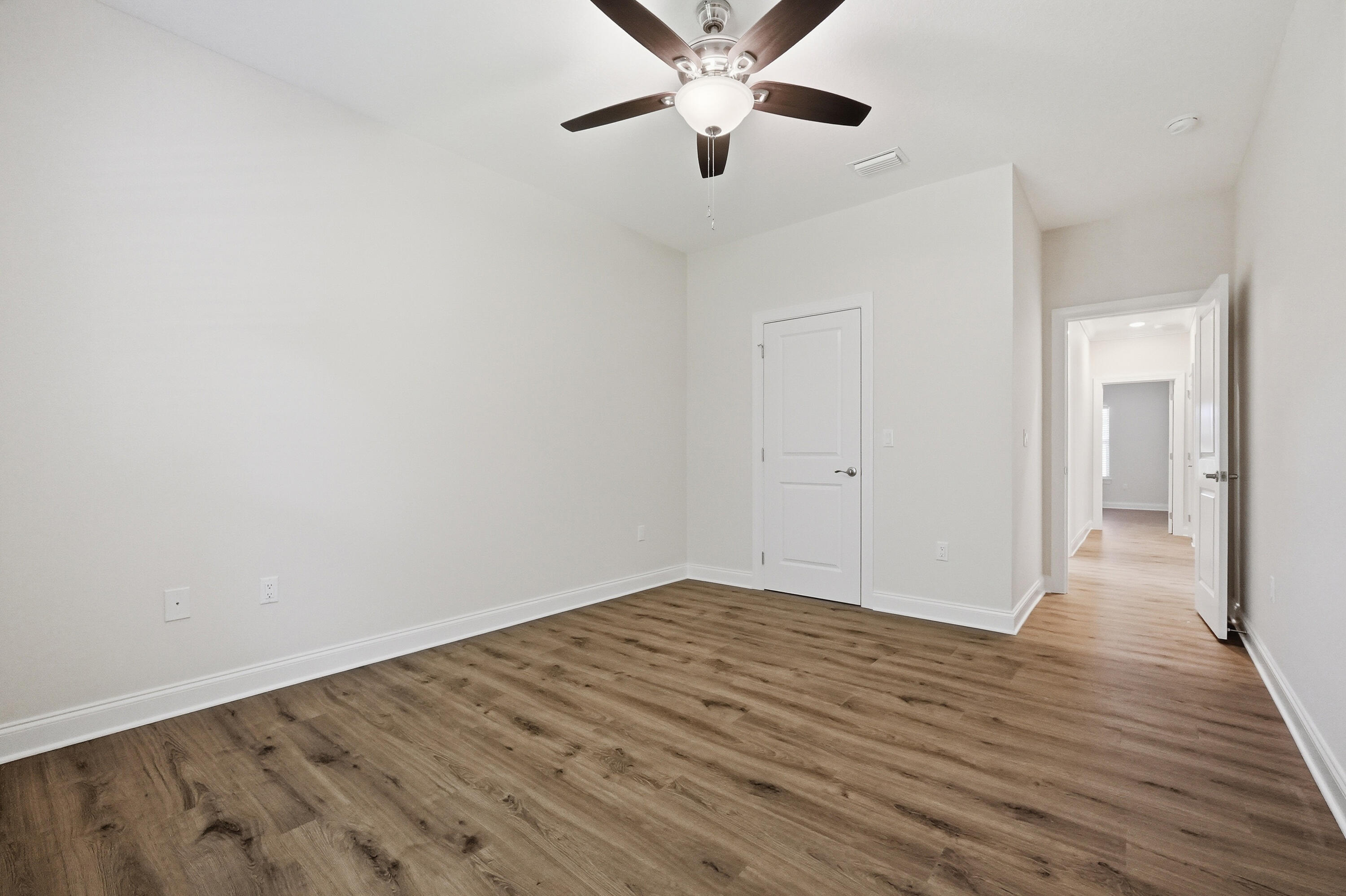 VALPARAISO PLAT #7 LOT 2 BLK 30 - Residential