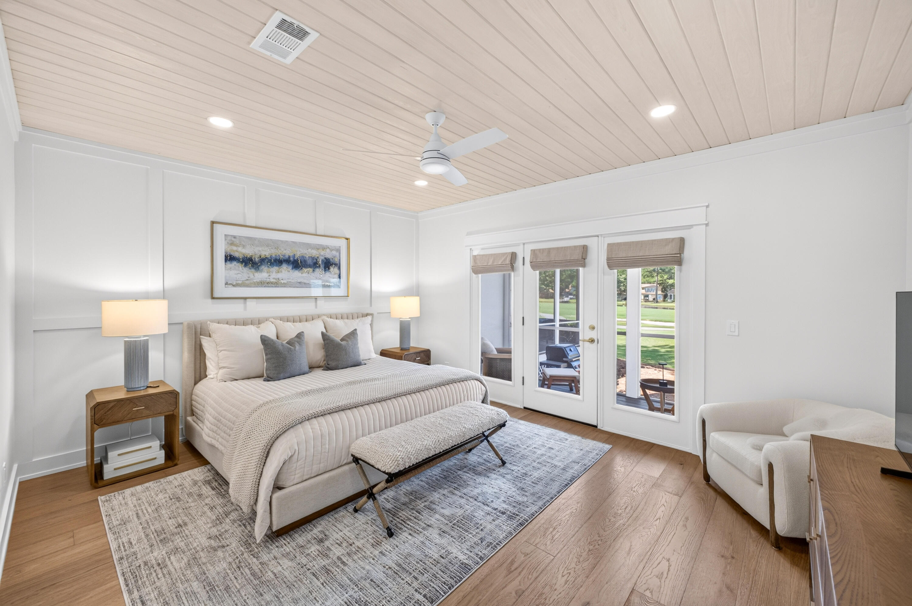 VANTAGE POINTE - Residential