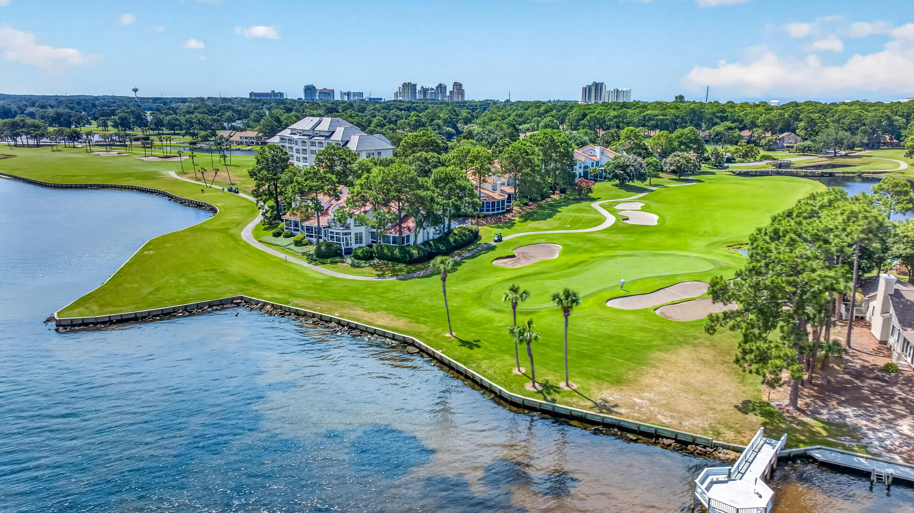VANTAGE POINTE - Residential