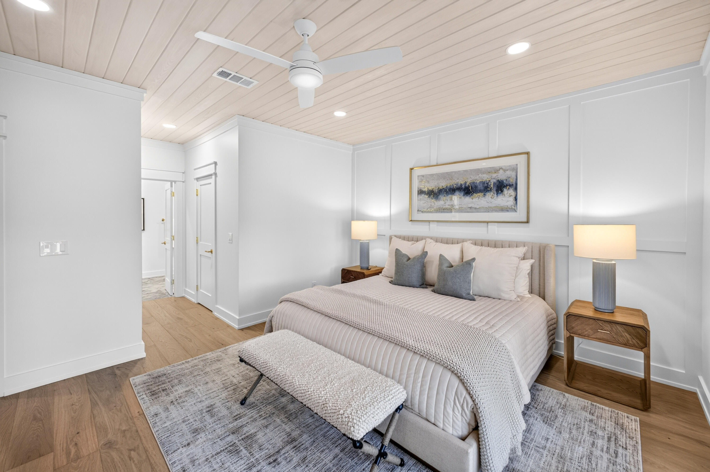 VANTAGE POINTE - Residential