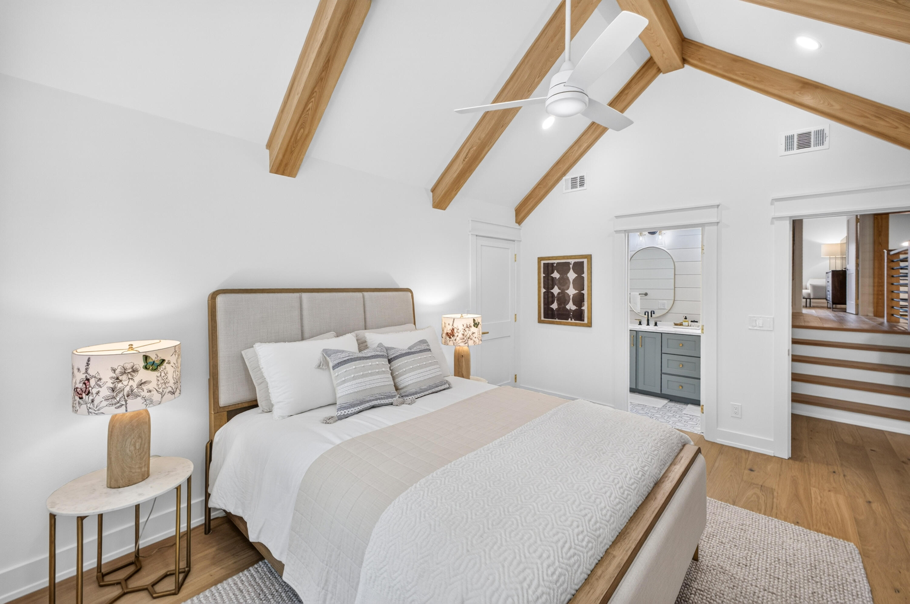 VANTAGE POINTE - Residential