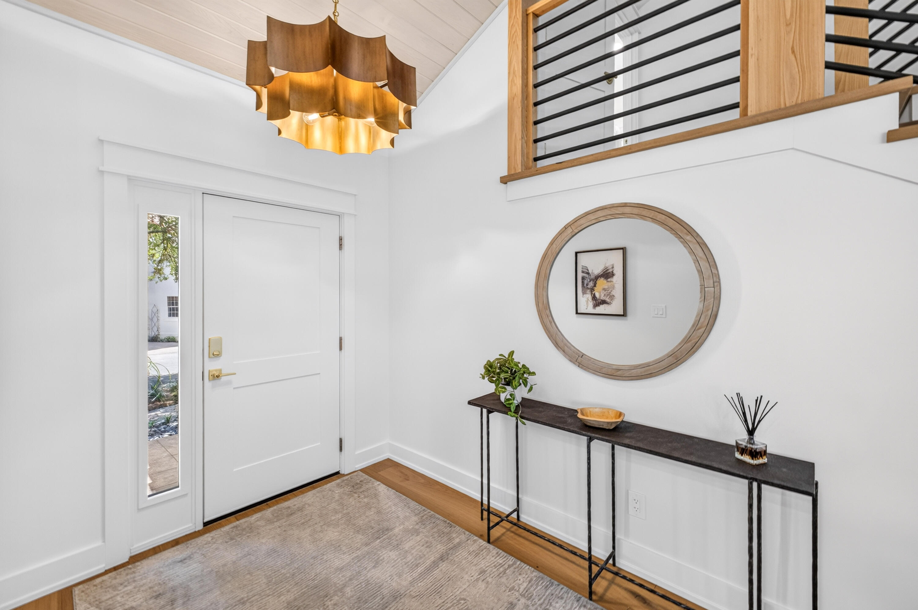 VANTAGE POINTE - Residential
