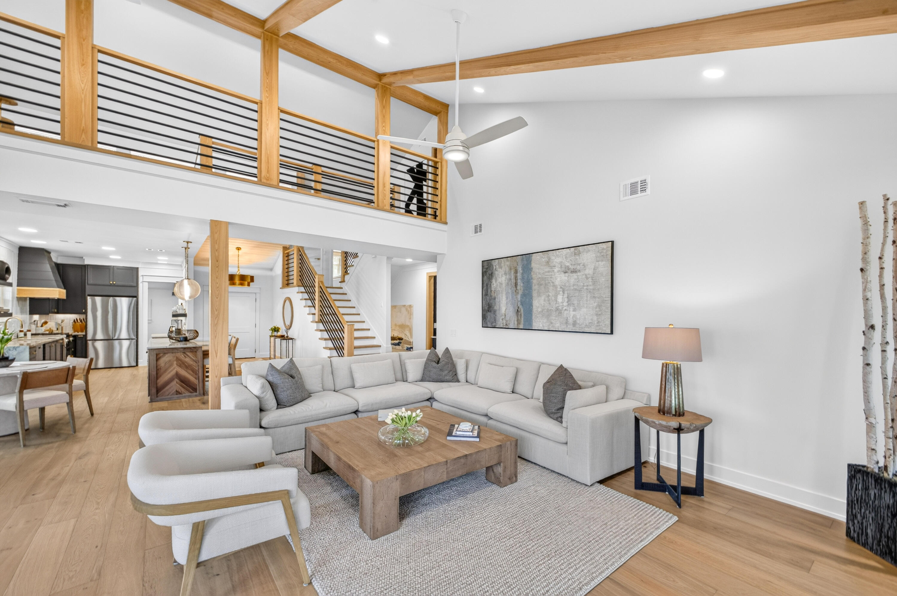 VANTAGE POINTE - Residential