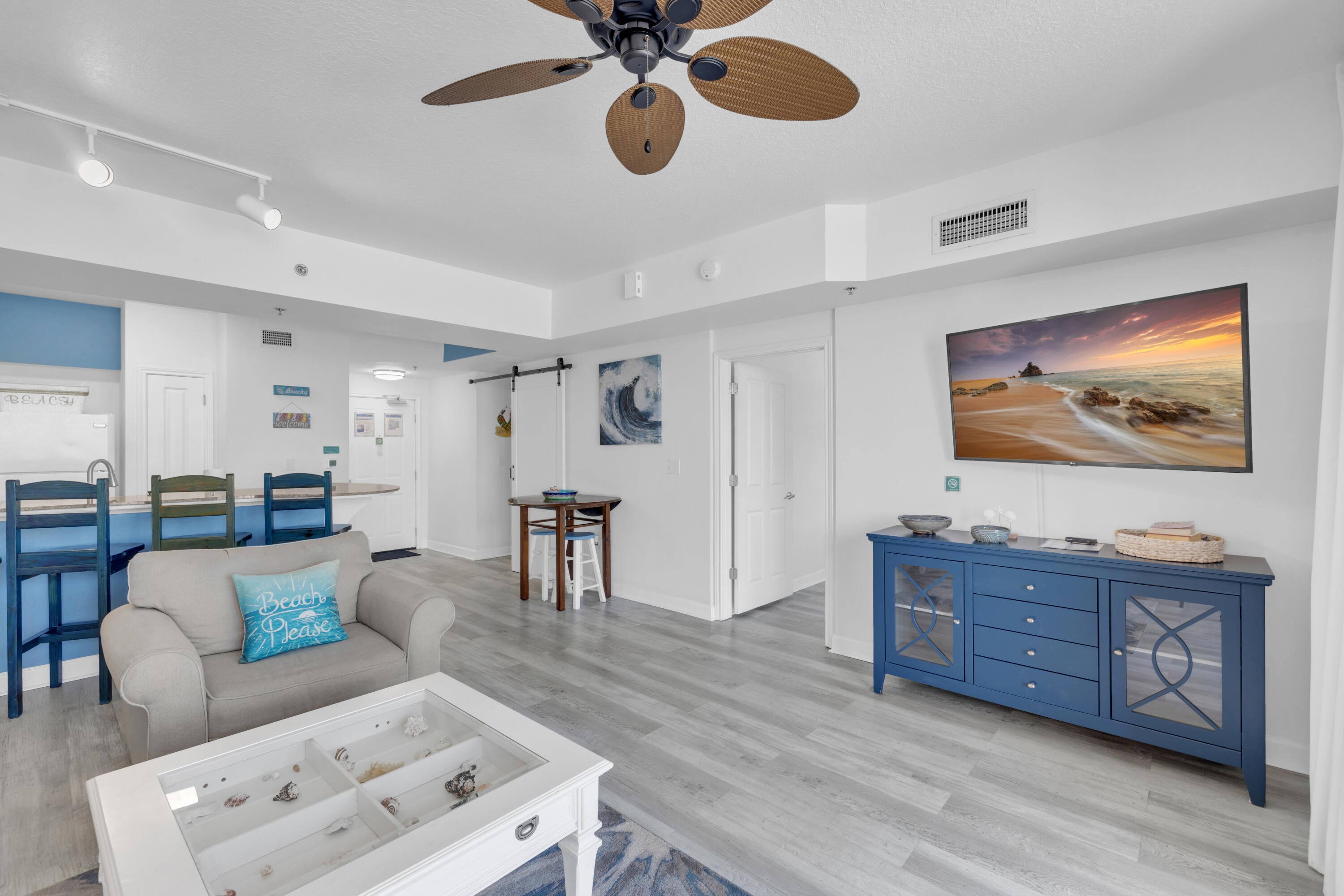 SHORES OF PANAMA - Residential