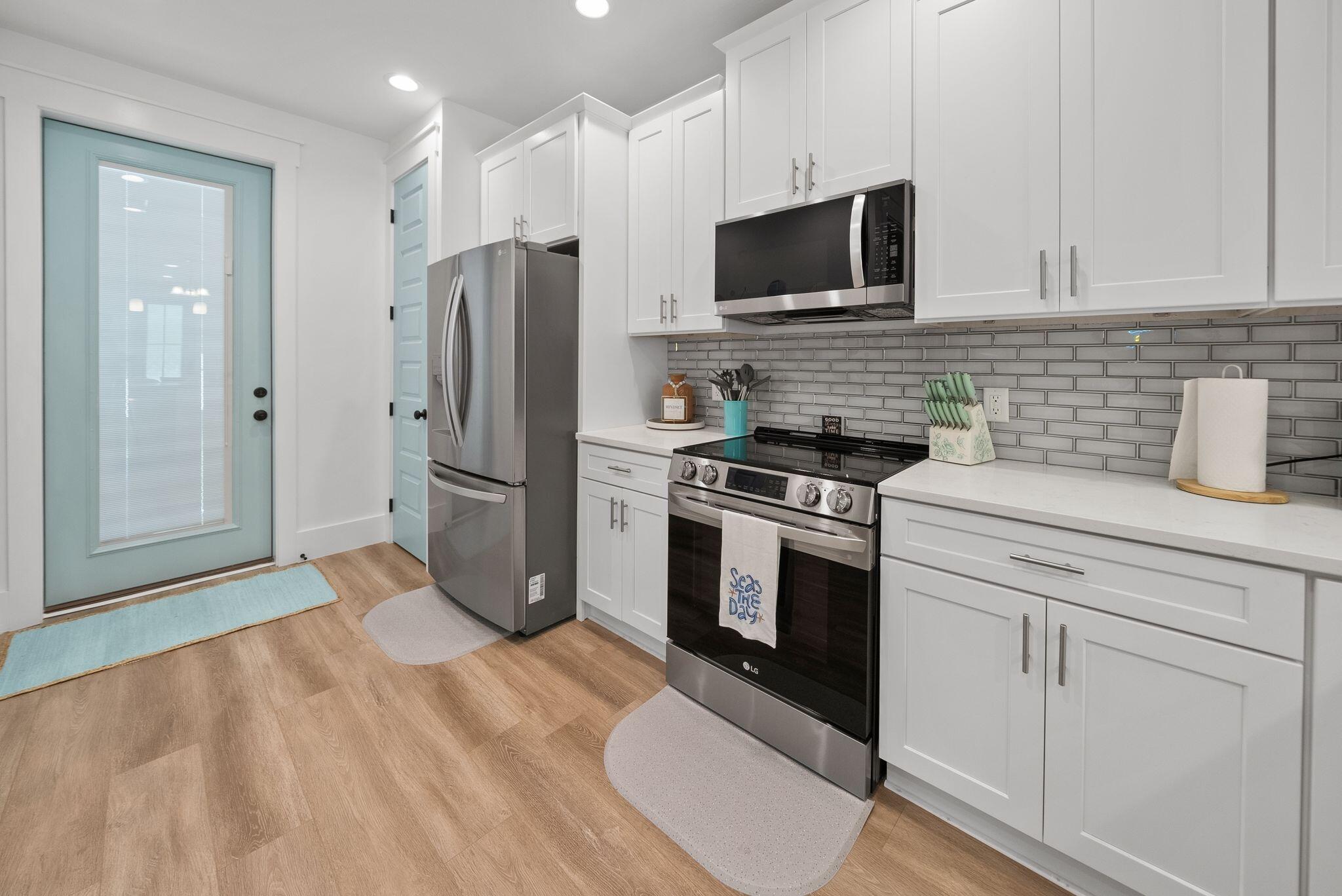 NO RECORDED SUBDIVISION - Residential