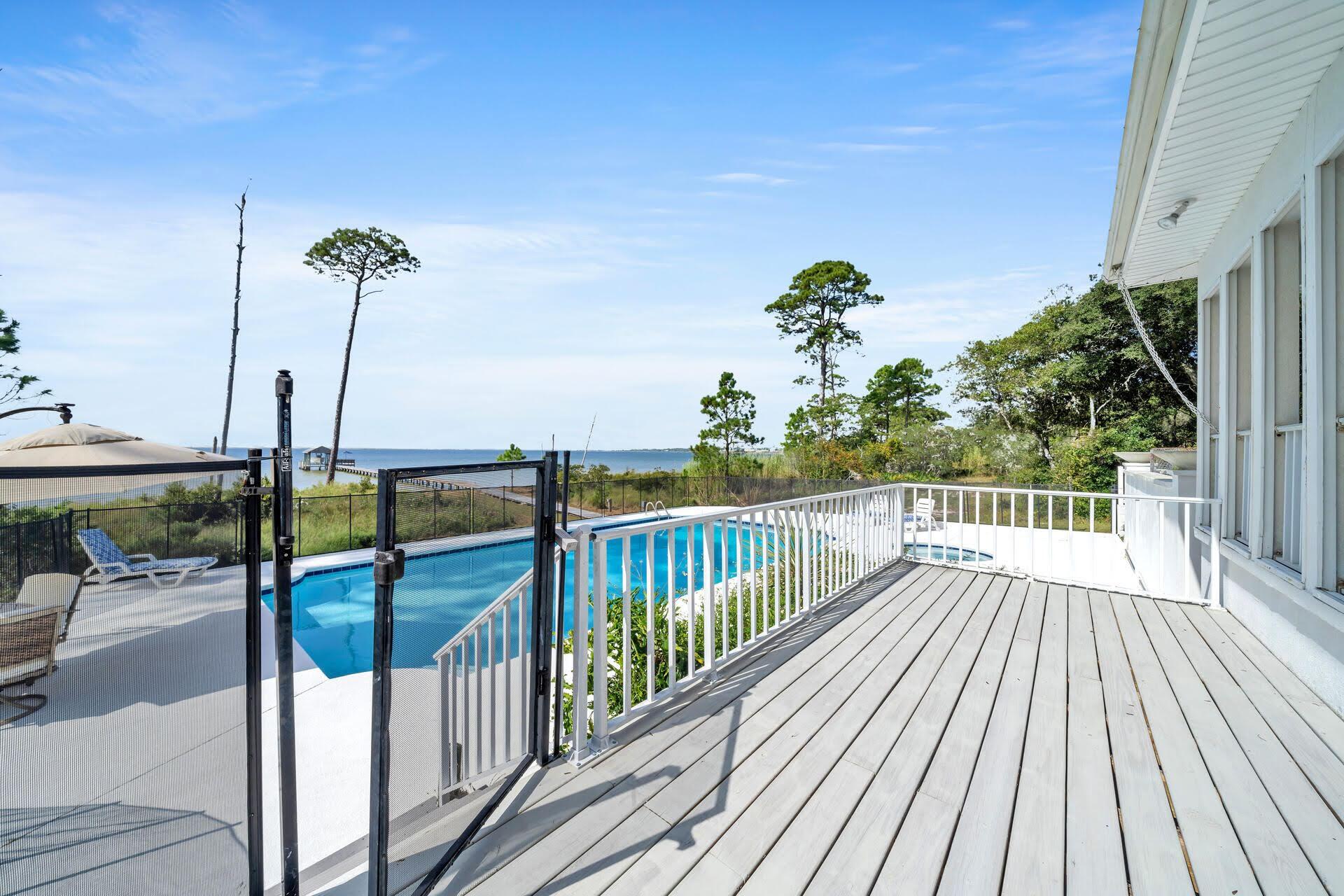 PARISH POINT - Residential