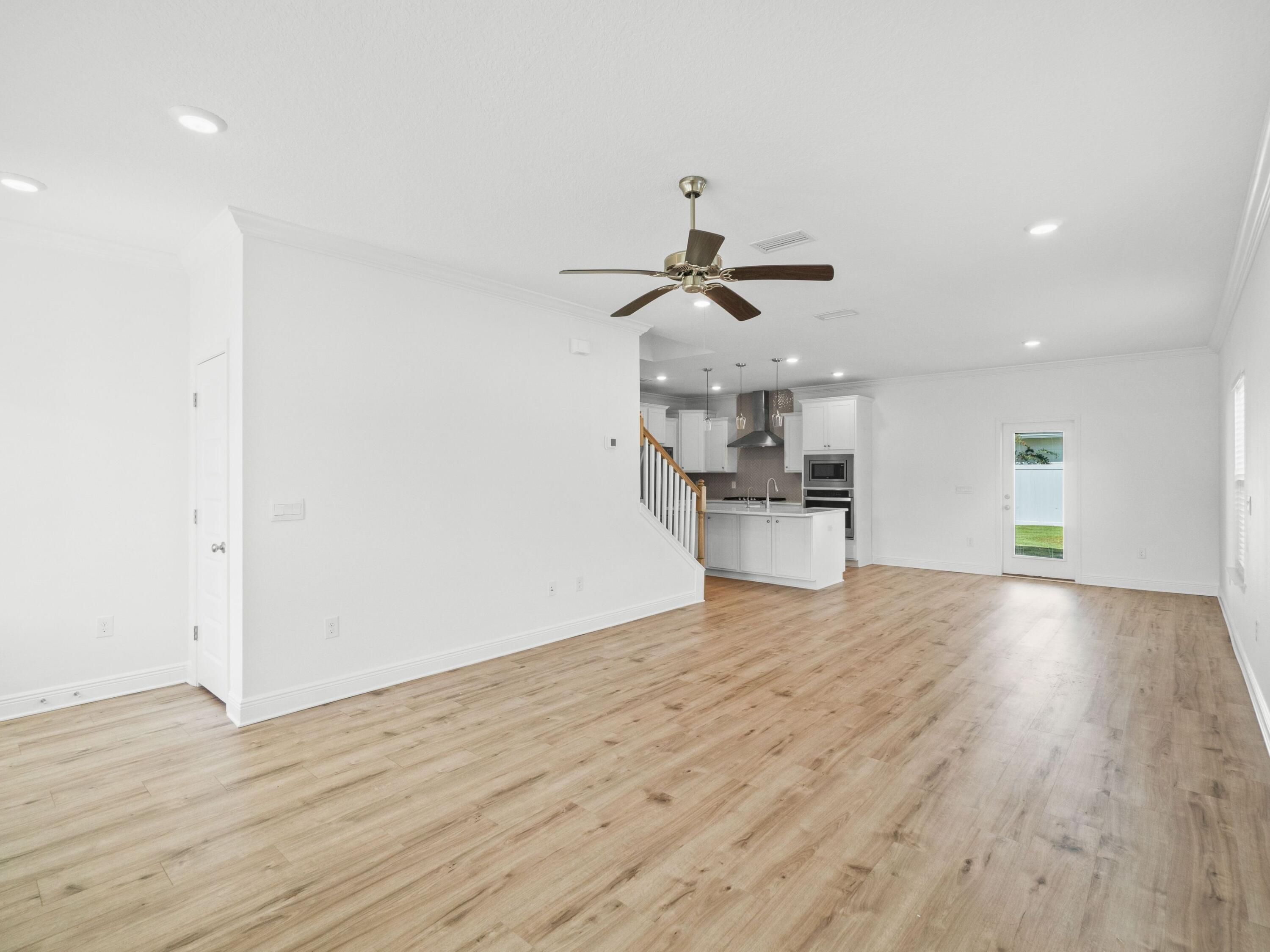 LAKEVIEW - Residential