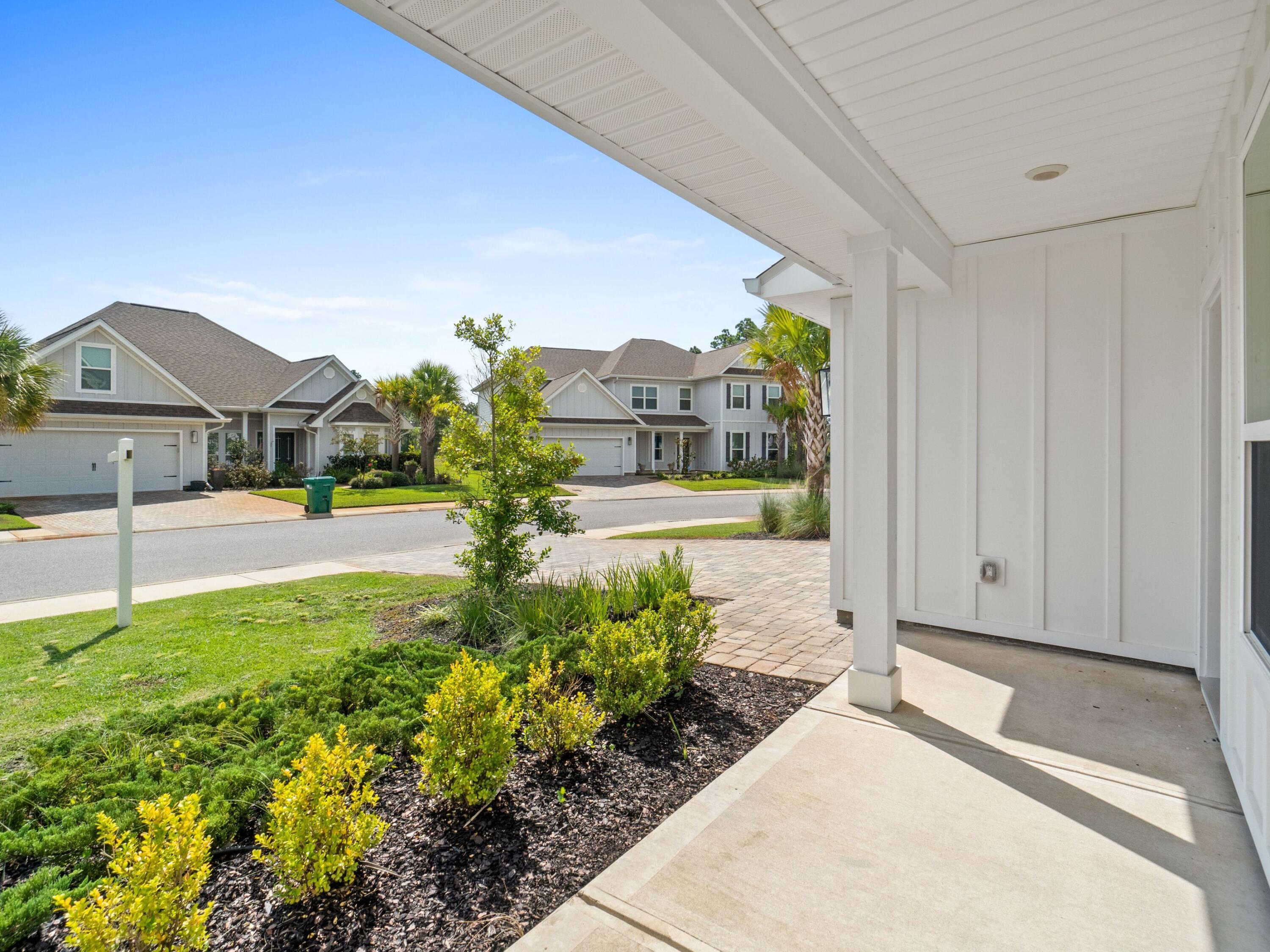 LAKEVIEW - Residential
