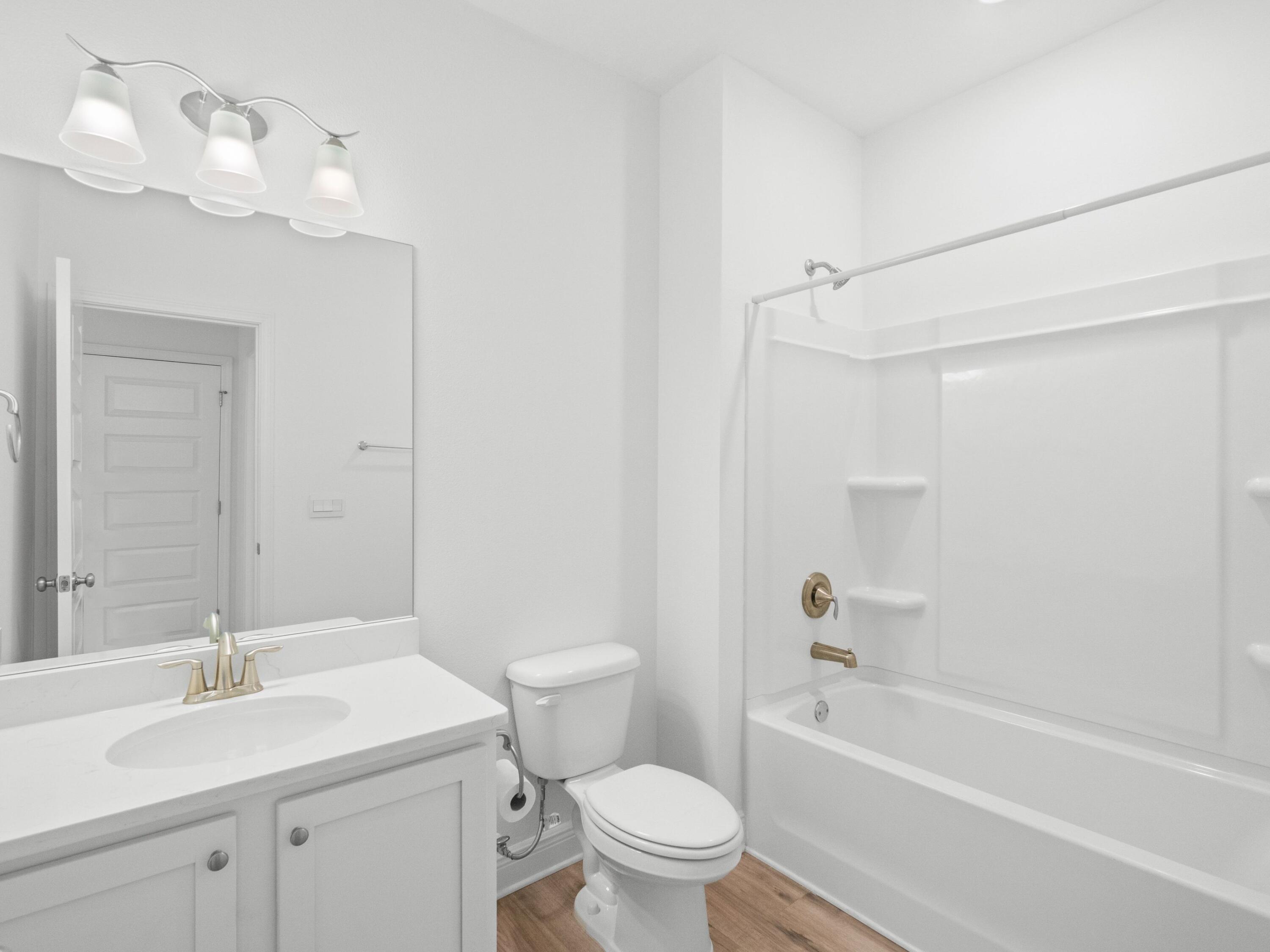 LAKEVIEW - Residential