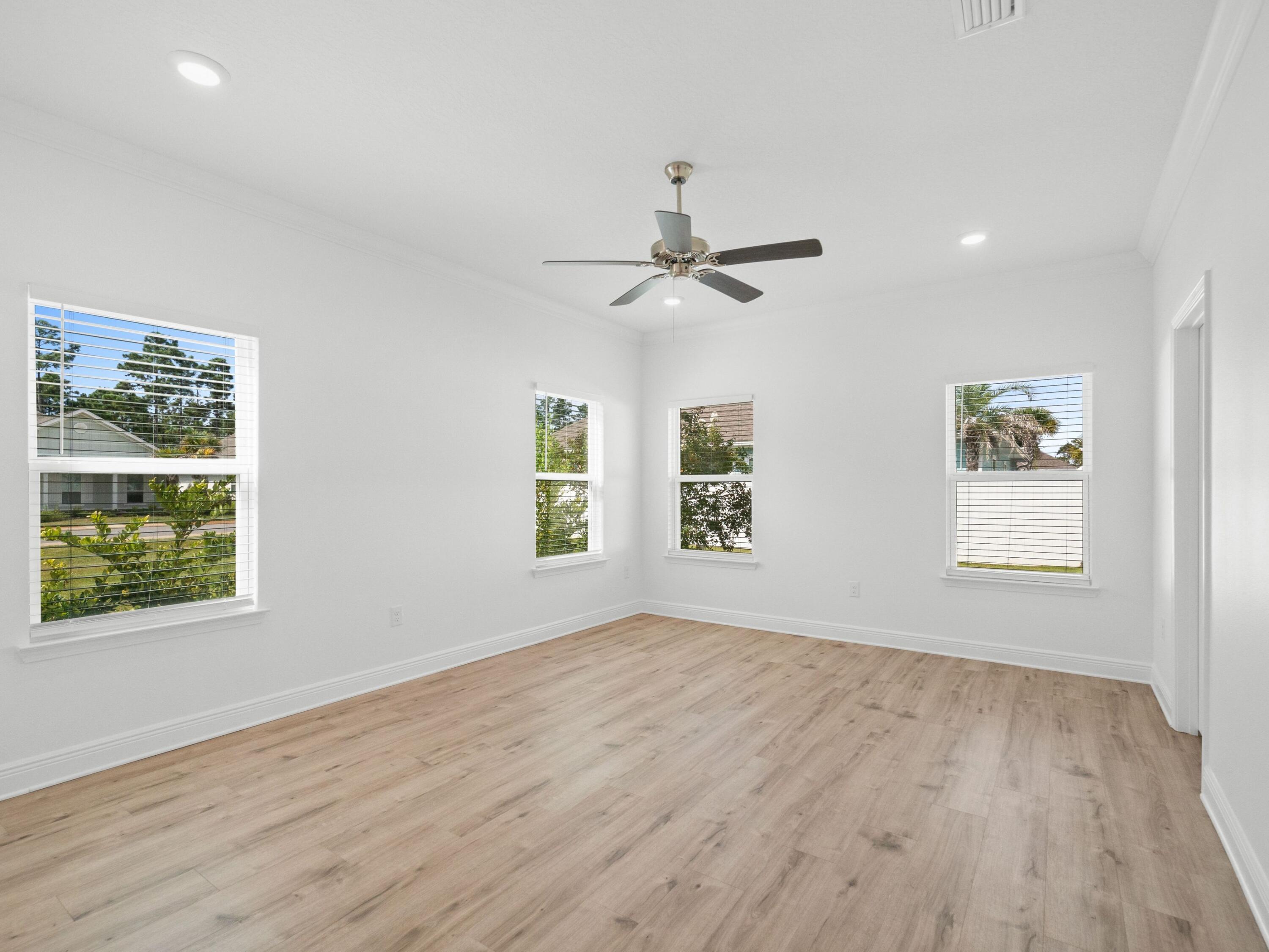 LAKEVIEW - Residential