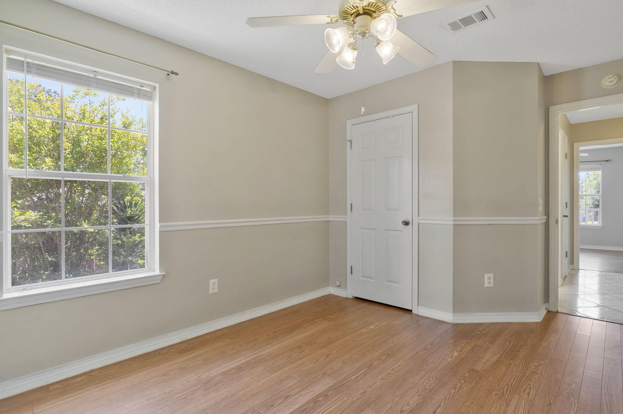 WOODBURY FOREST - Residential