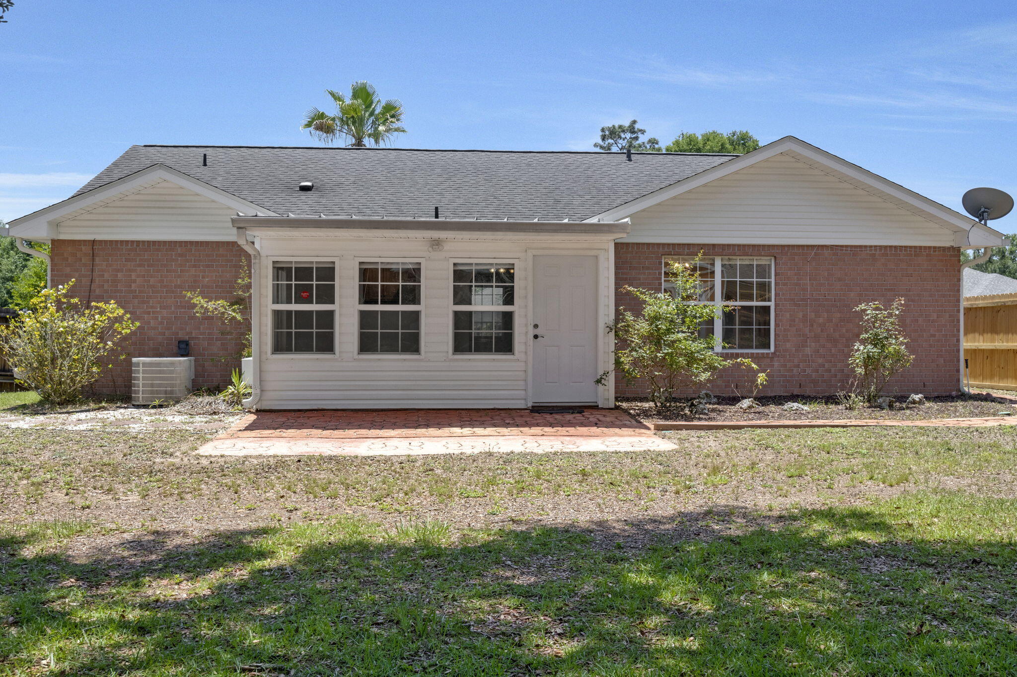 WOODBURY FOREST - Residential