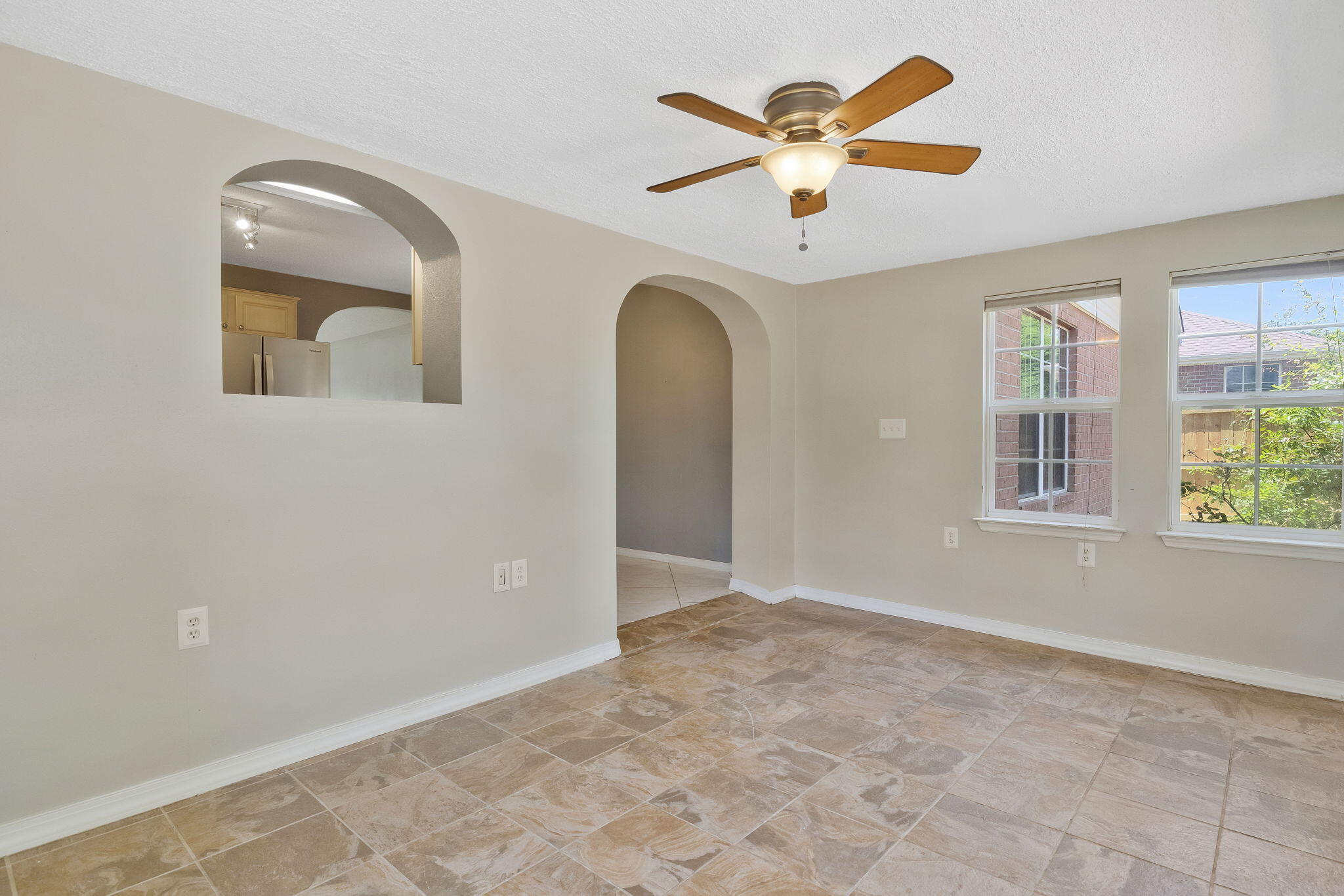 WOODBURY FOREST - Residential