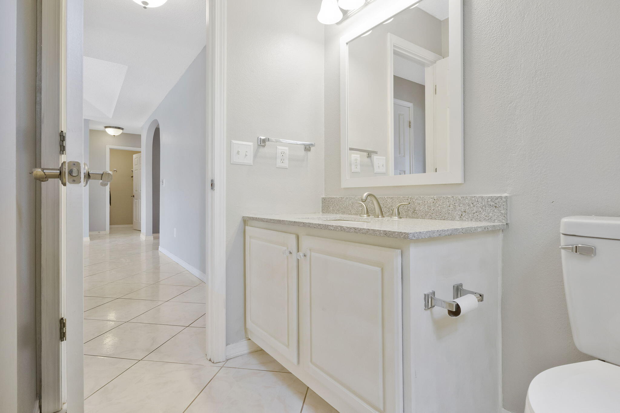 WOODBURY FOREST - Residential