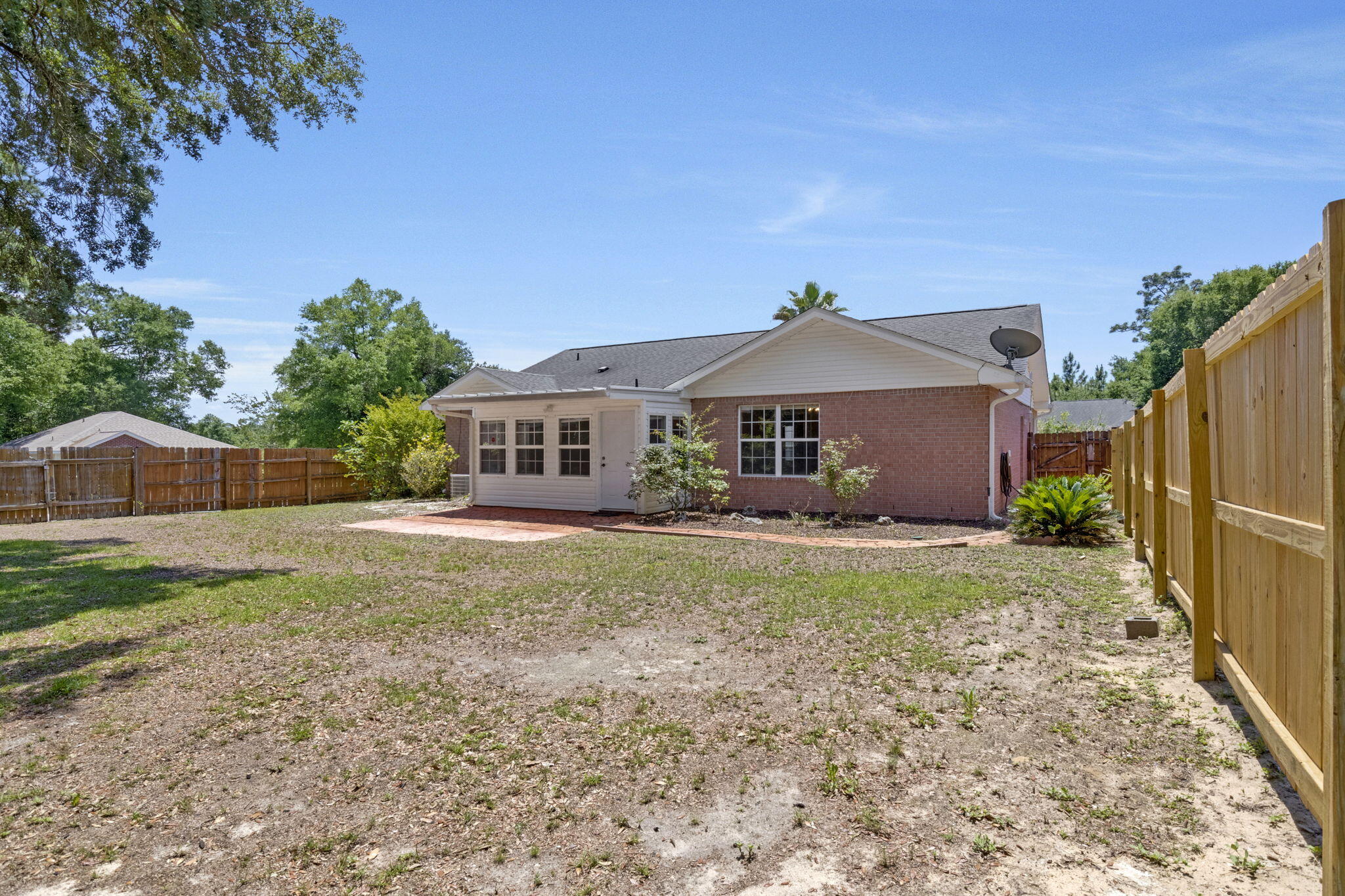 WOODBURY FOREST - Residential