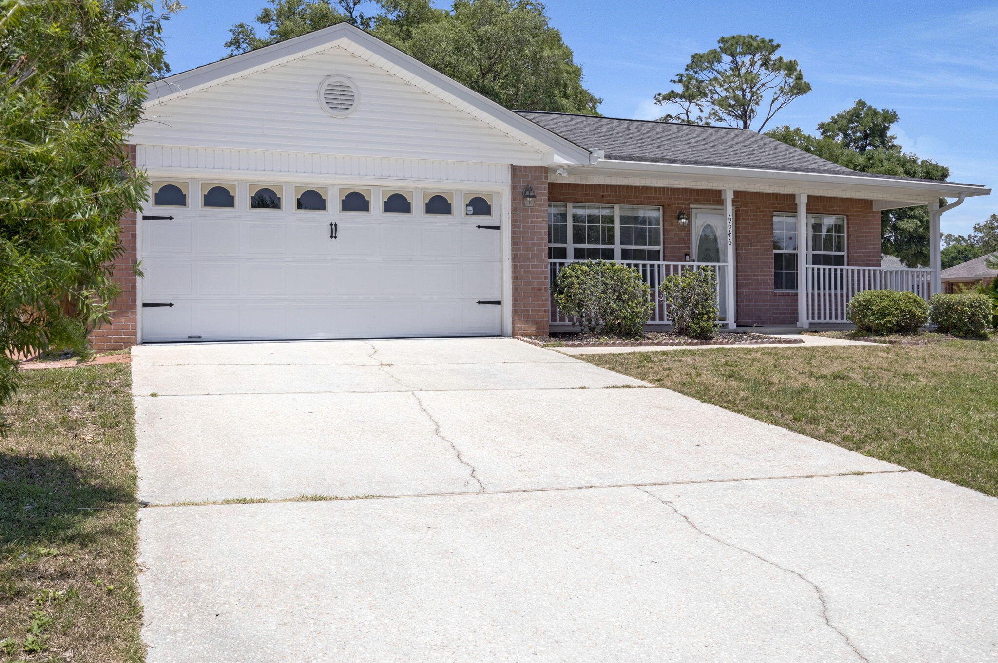 WOODBURY FOREST - Residential