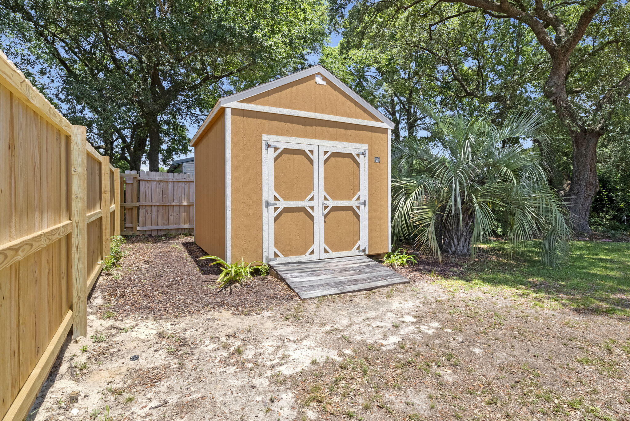 WOODBURY FOREST - Residential