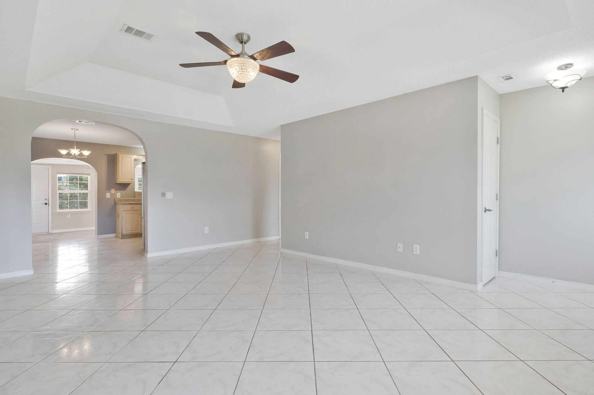 WOODBURY FOREST - Residential