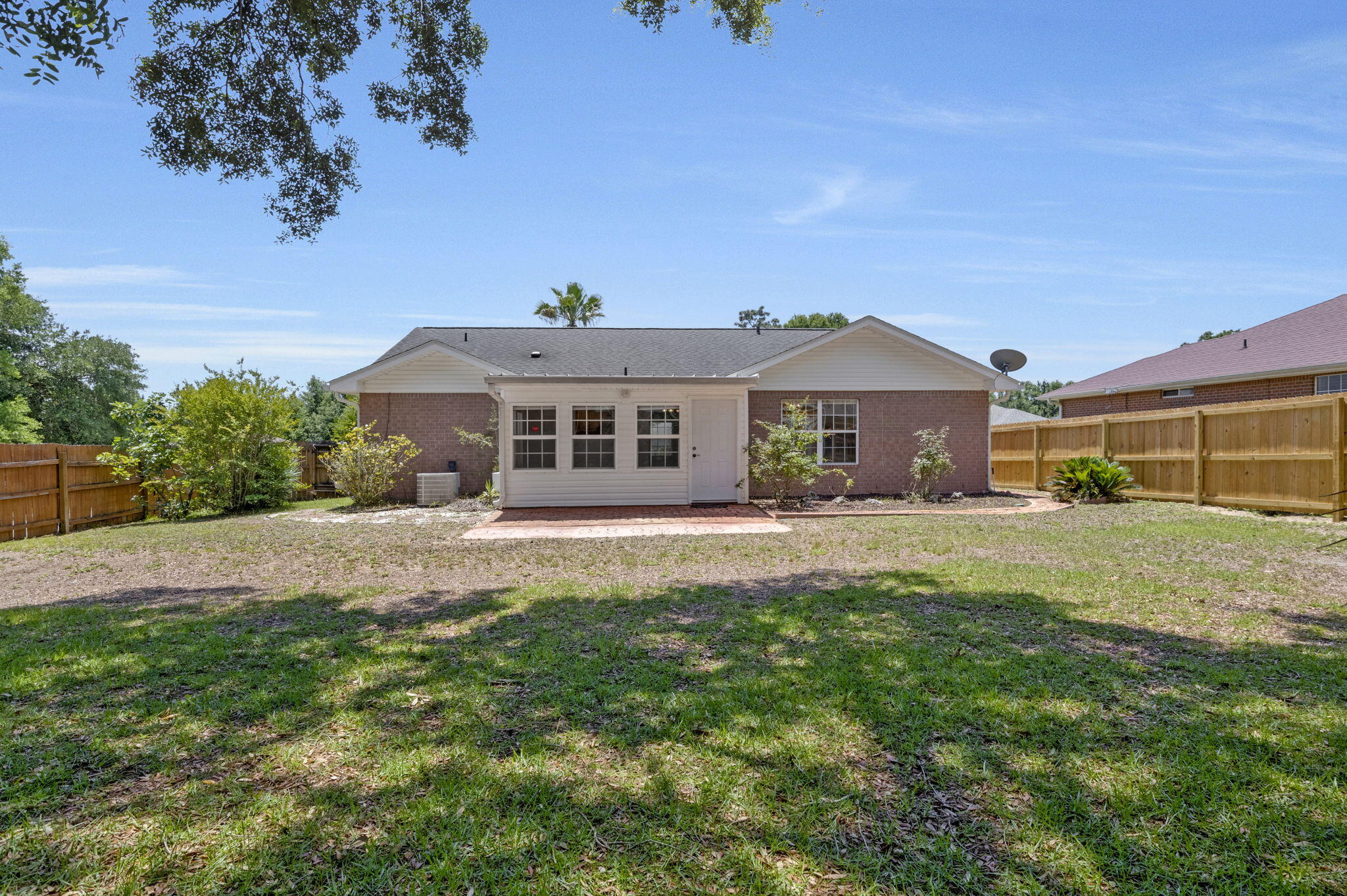 WOODBURY FOREST - Residential
