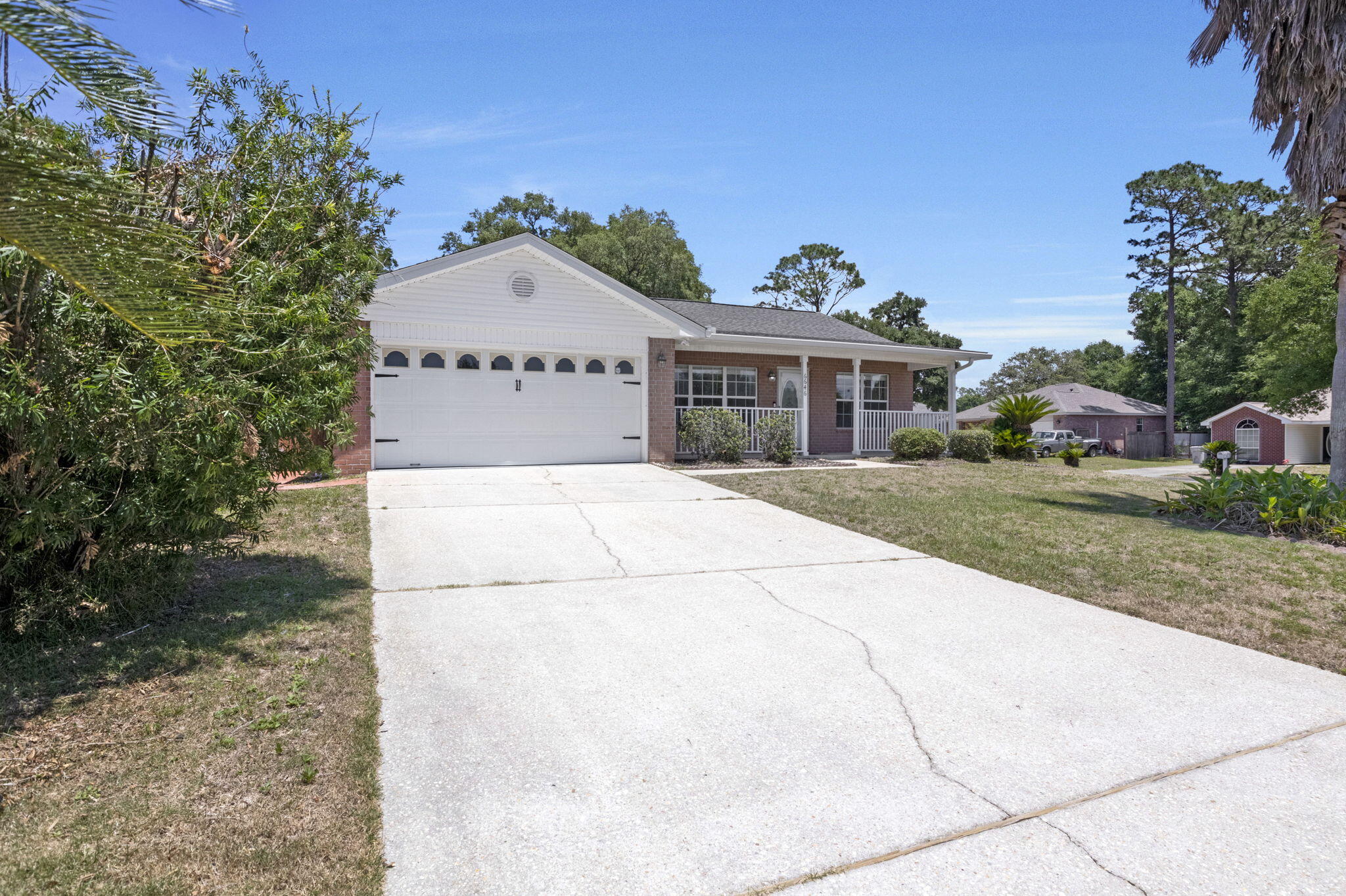 WOODBURY FOREST - Residential