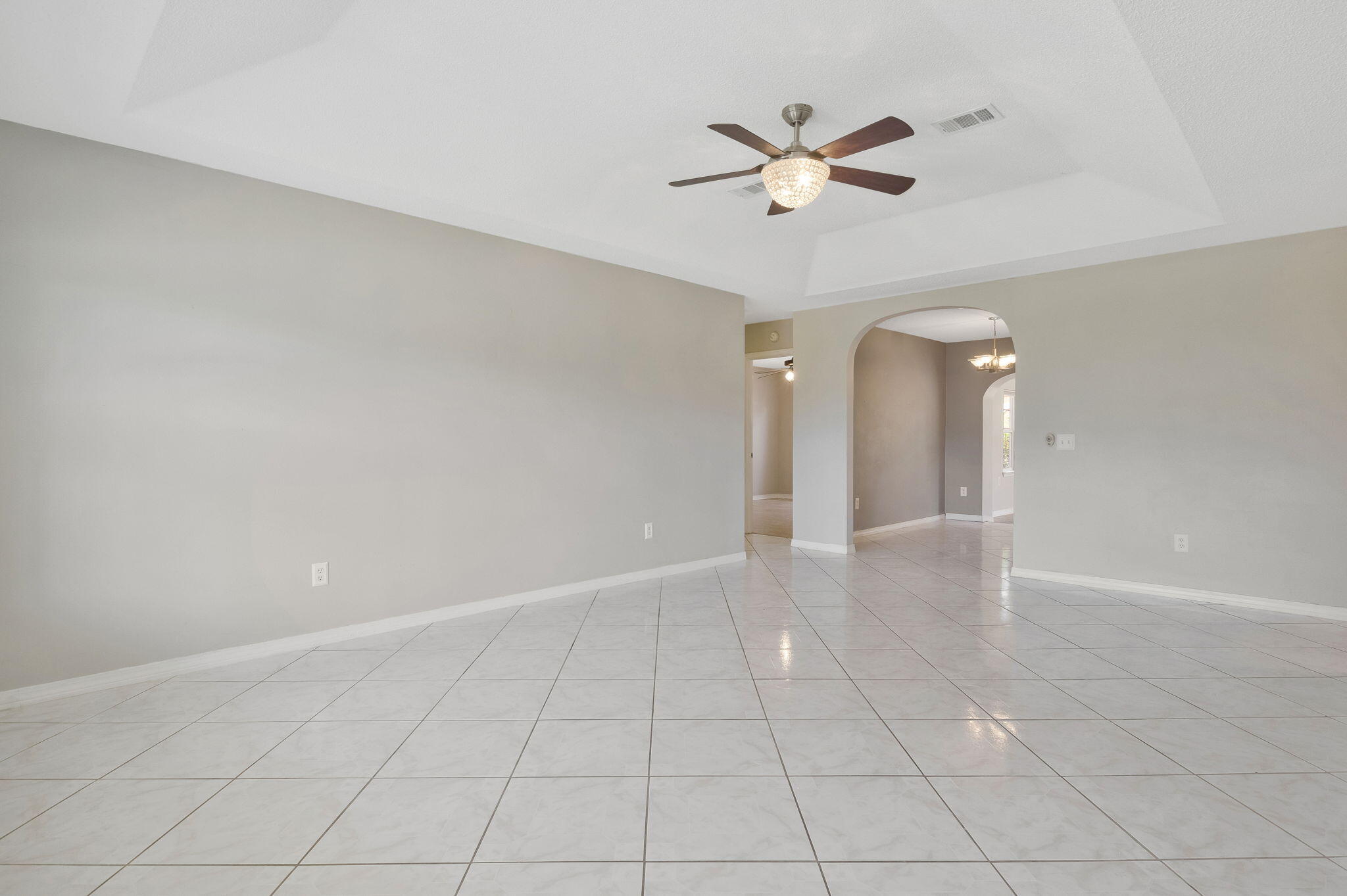 WOODBURY FOREST - Residential