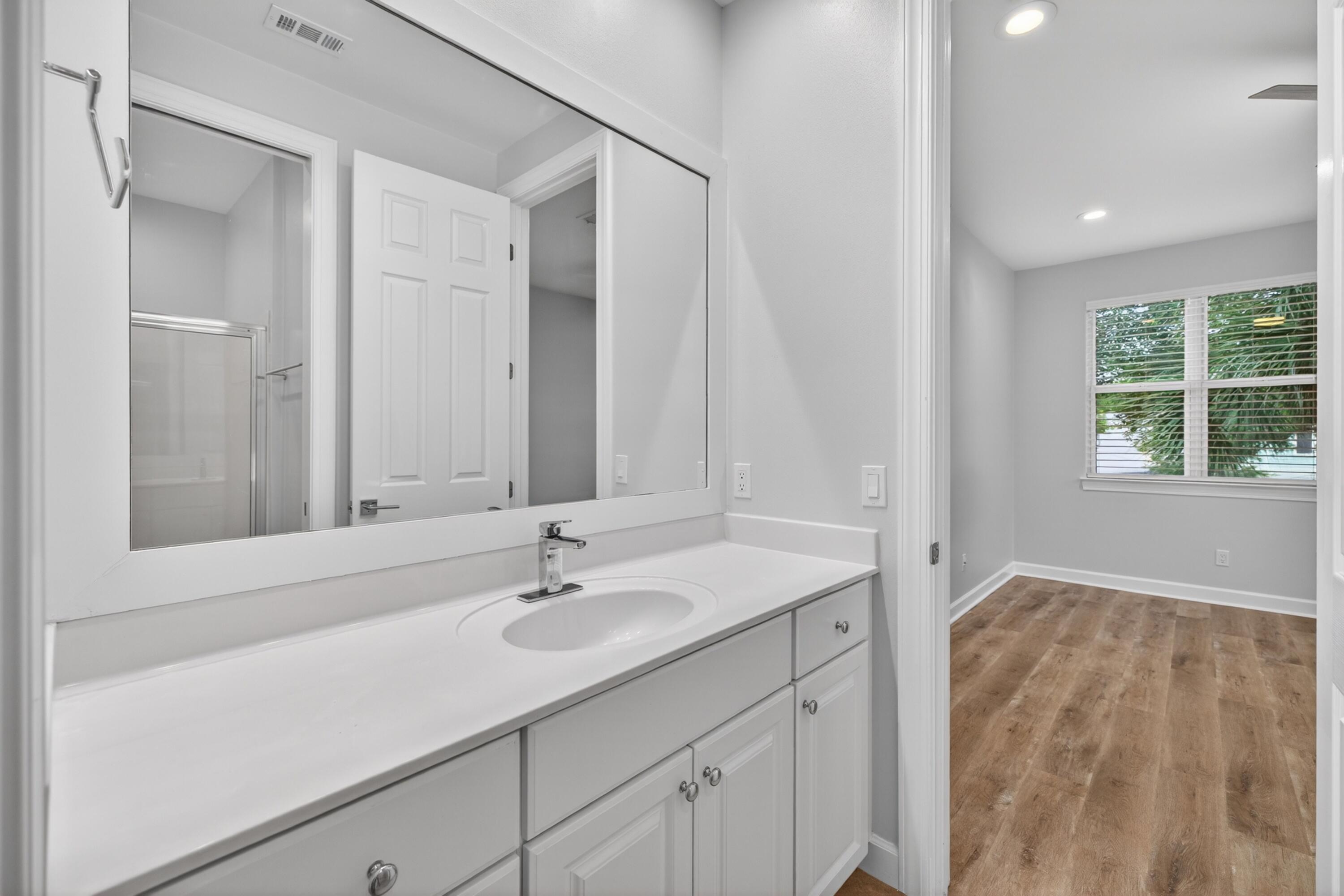 CRYSTAL LAKE - Residential Lease