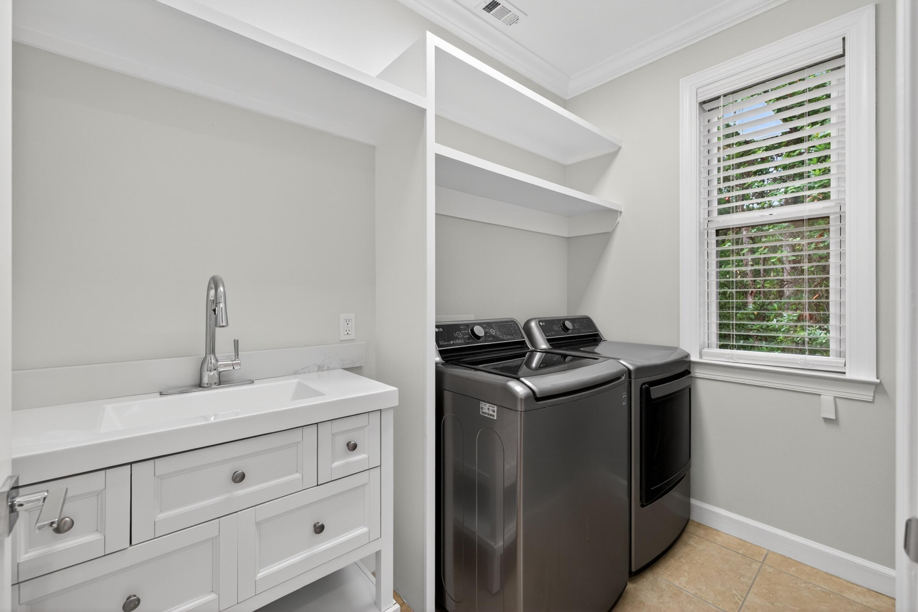 CRYSTAL LAKE - Residential Lease