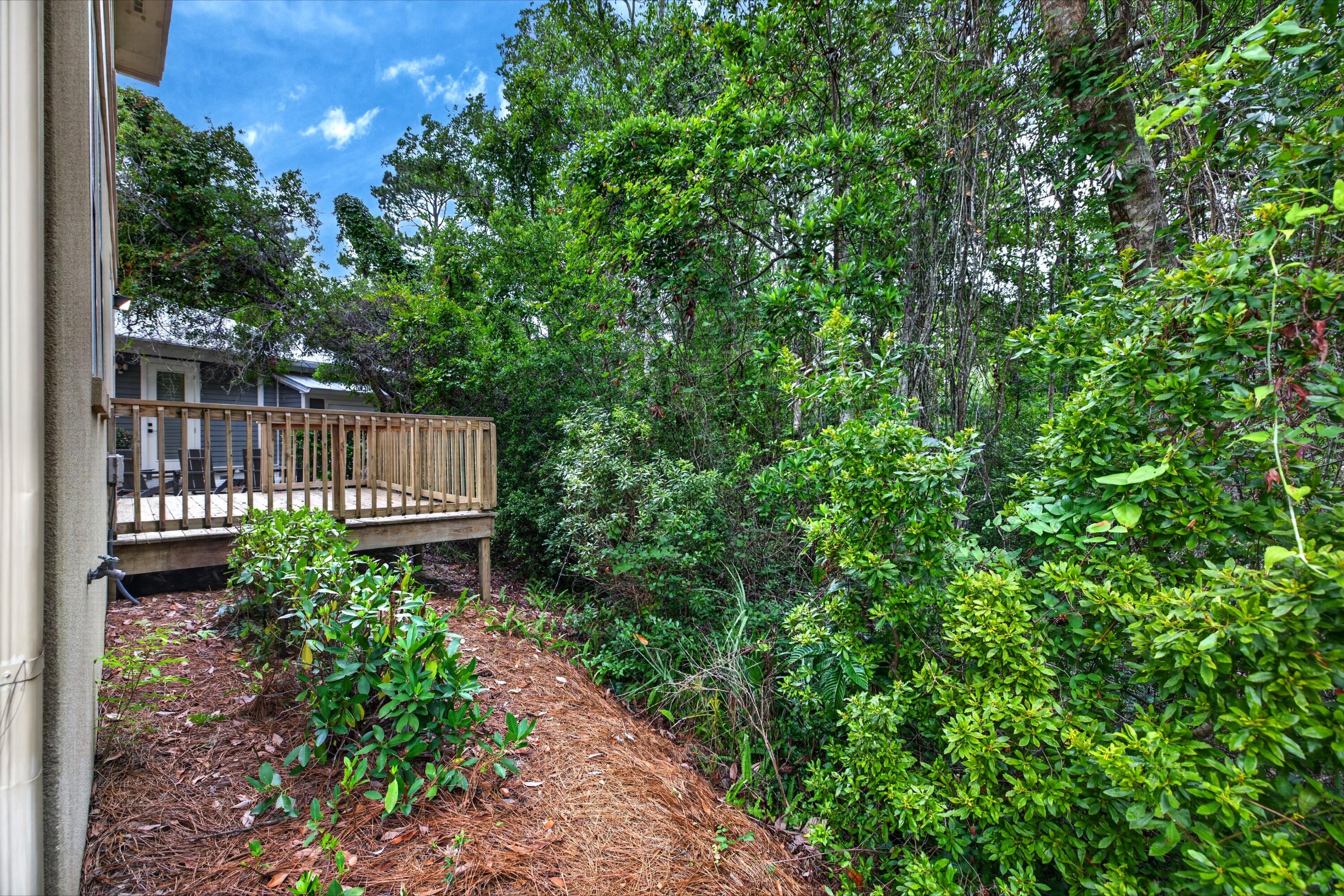 CRYSTAL LAKE - Residential Lease