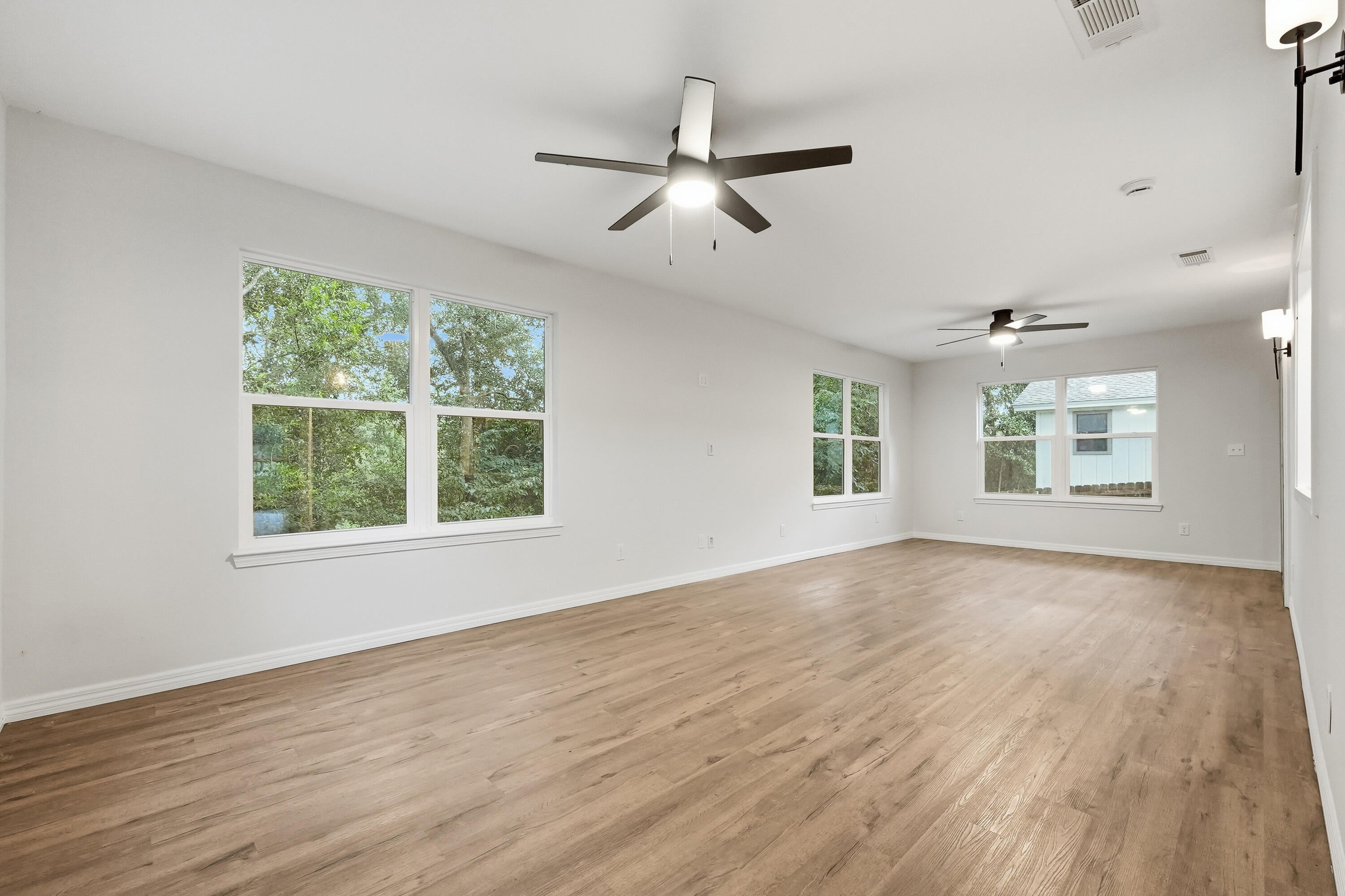 PALM CREST - Residential Lease