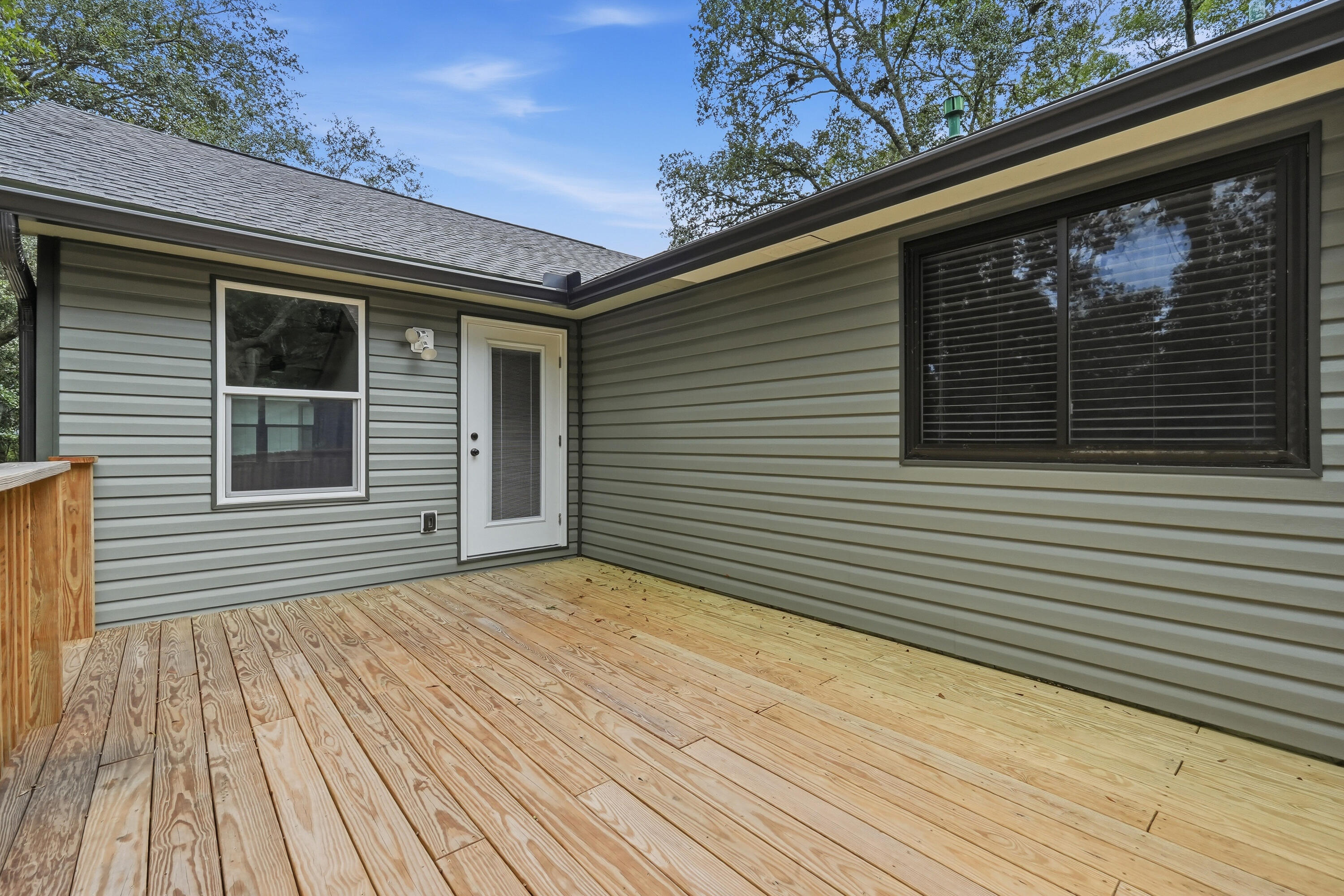 PALM CREST - Residential Lease