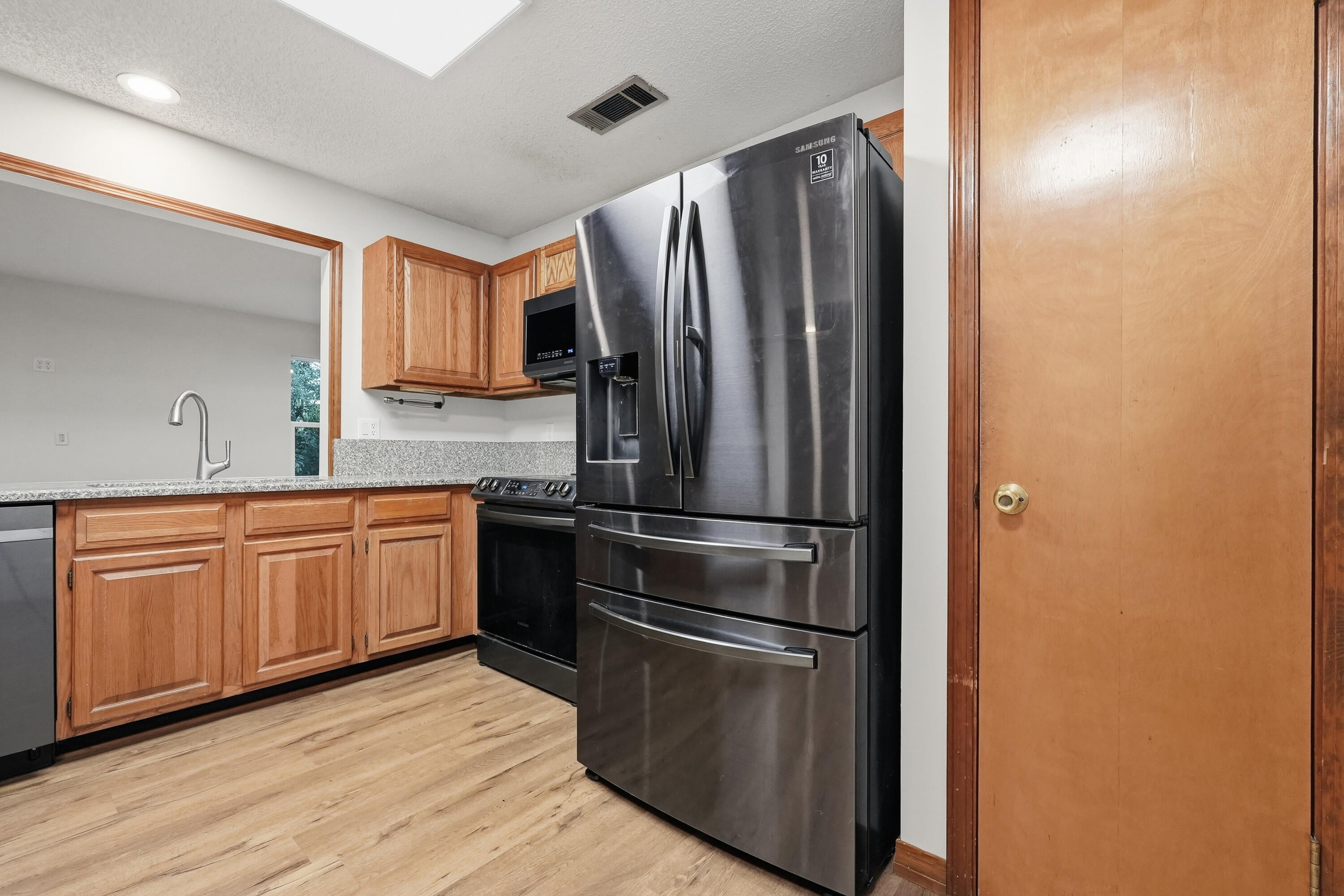 PALM CREST - Residential Lease