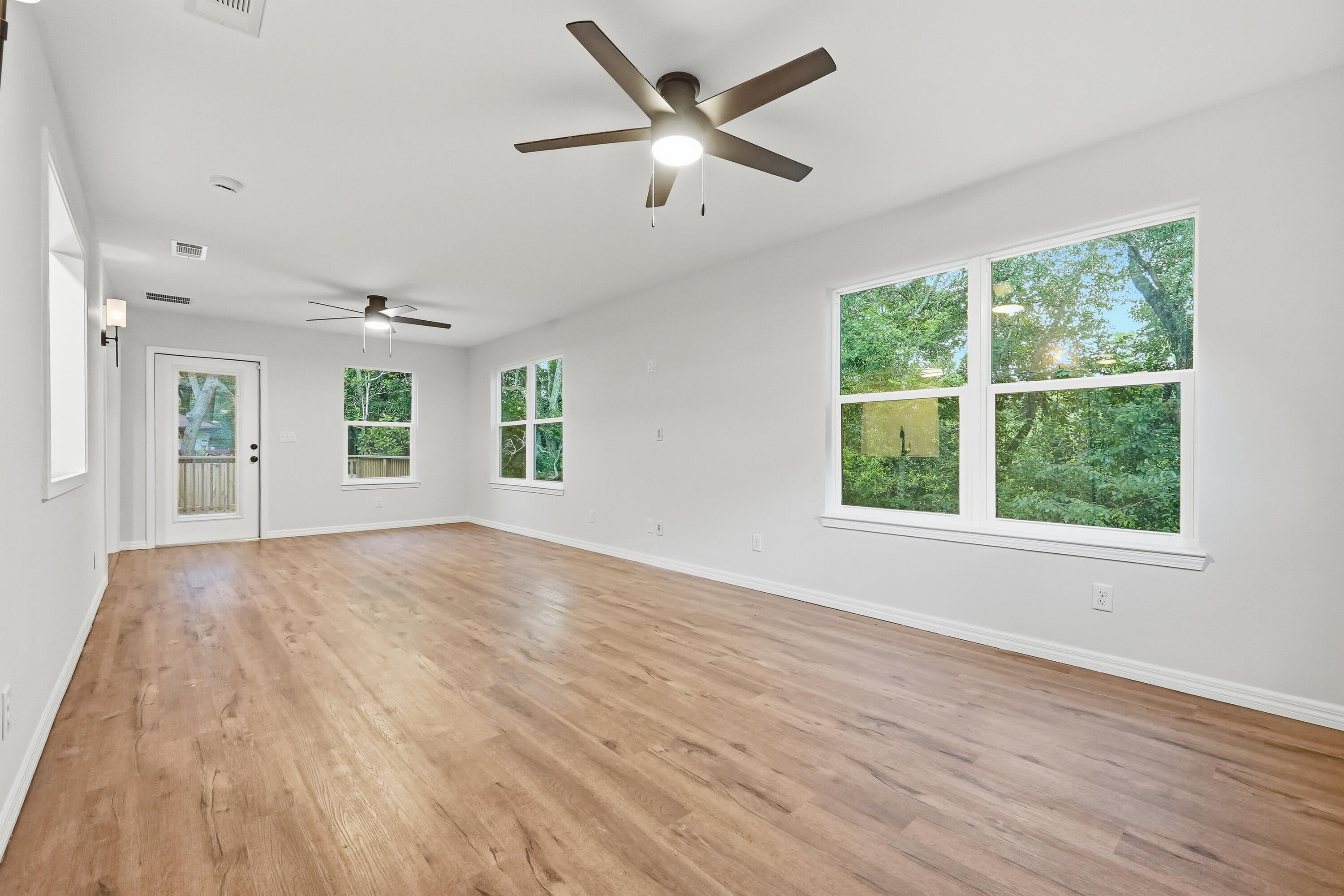PALM CREST - Residential Lease