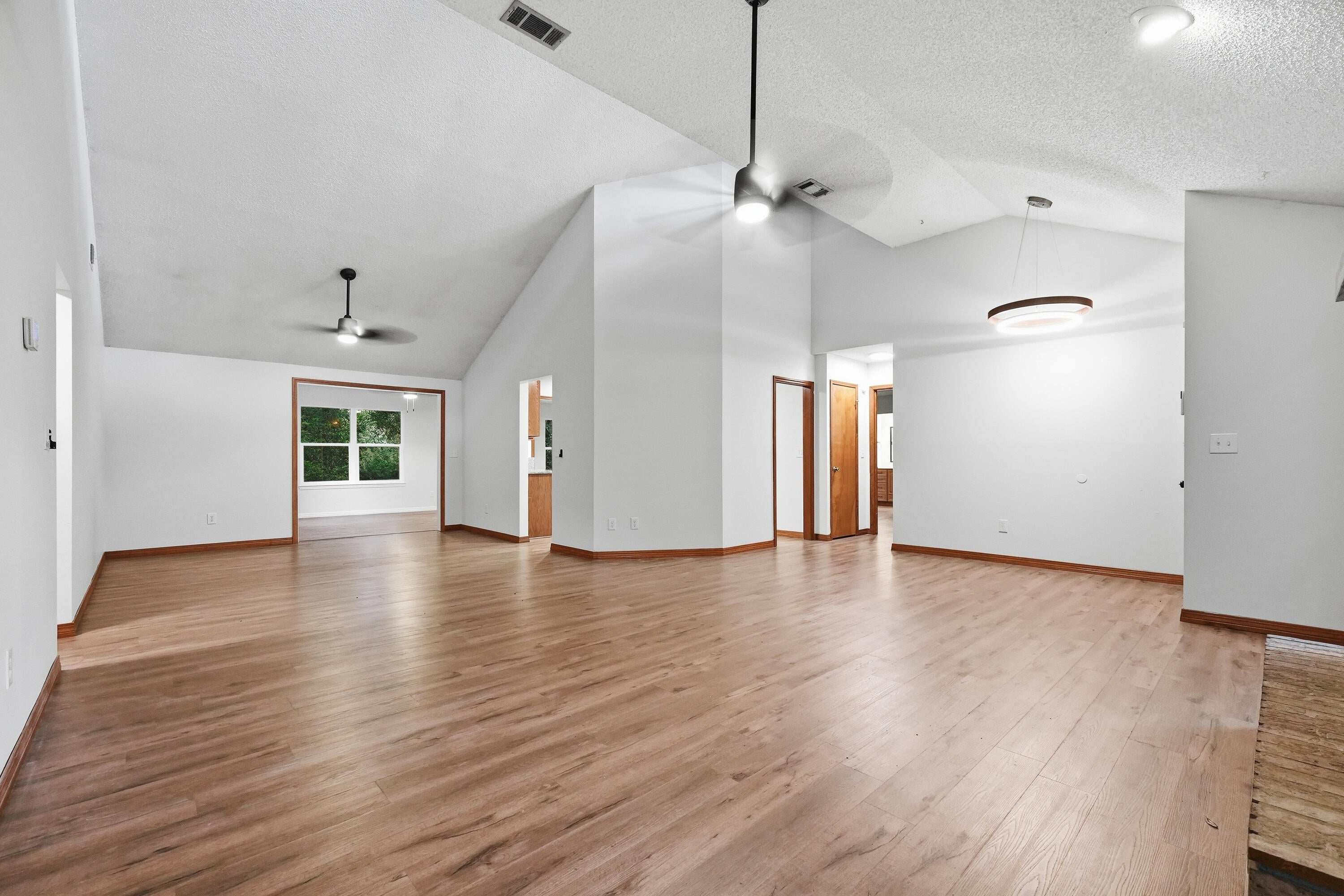 PALM CREST - Residential Lease