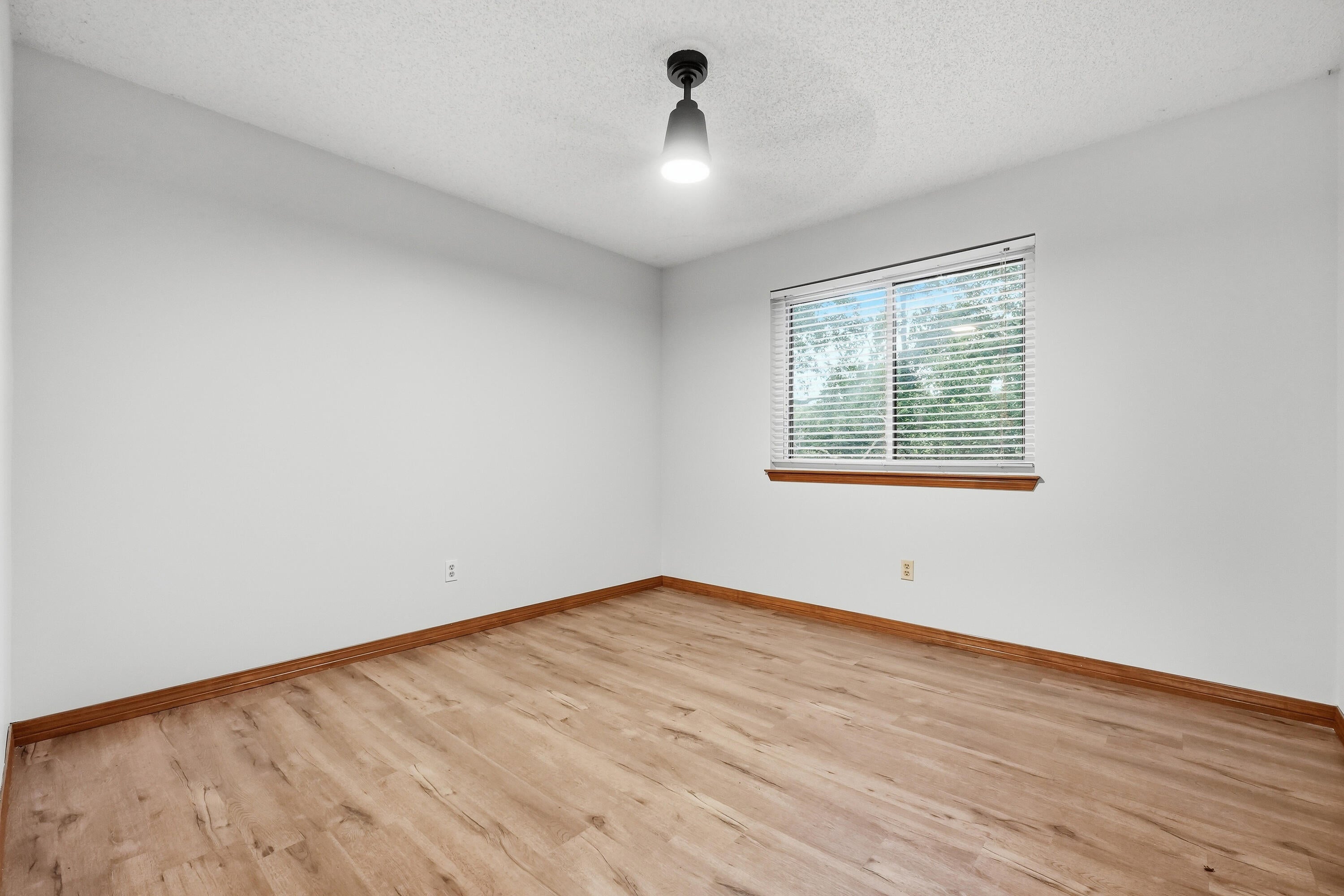 PALM CREST - Residential Lease