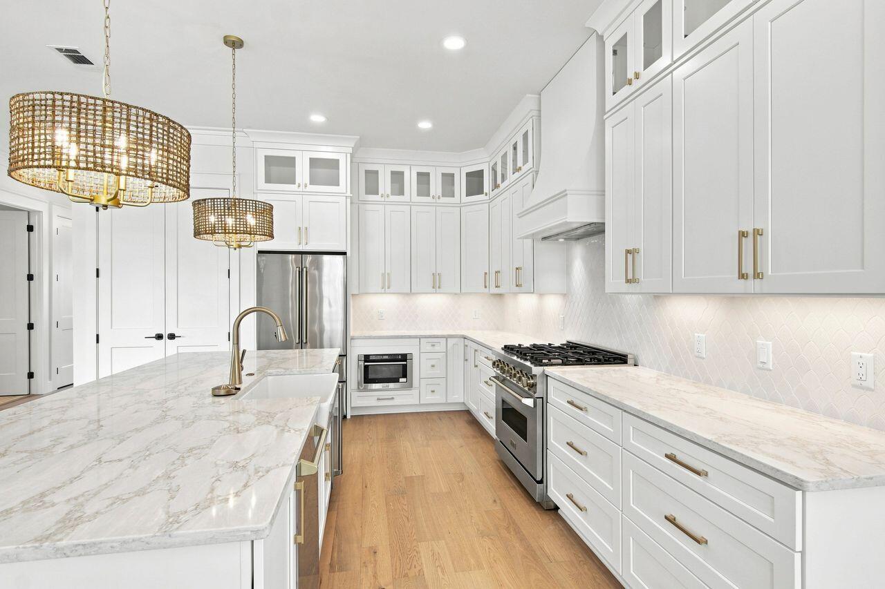 GULF SHORE MANOR - Residential