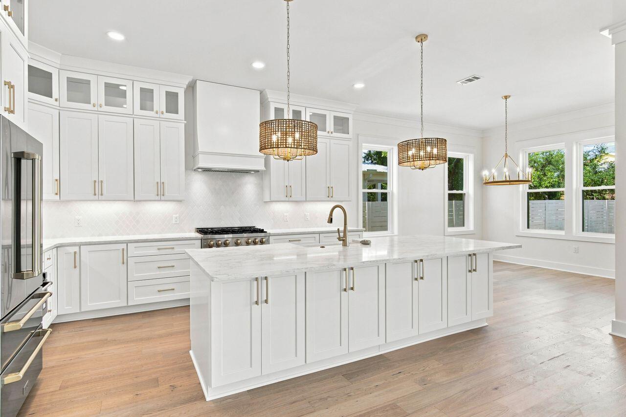 GULF SHORE MANOR - Residential