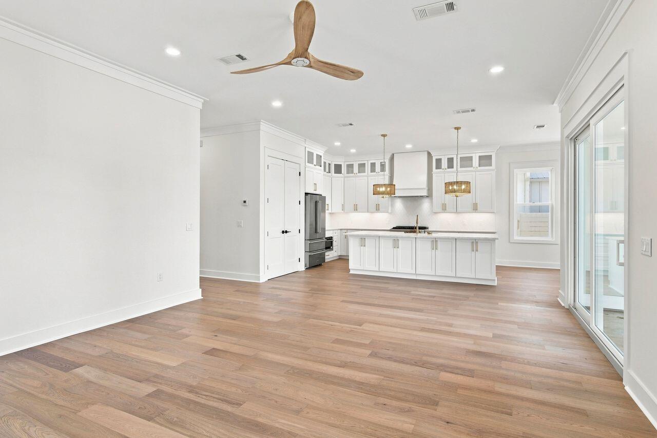 GULF SHORE MANOR - Residential