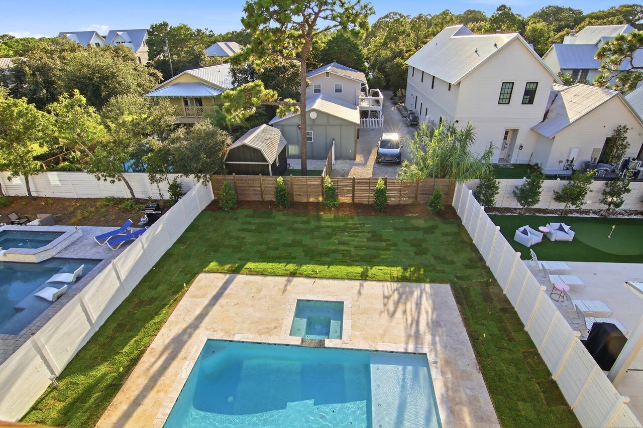 GULF SHORE MANOR - Residential