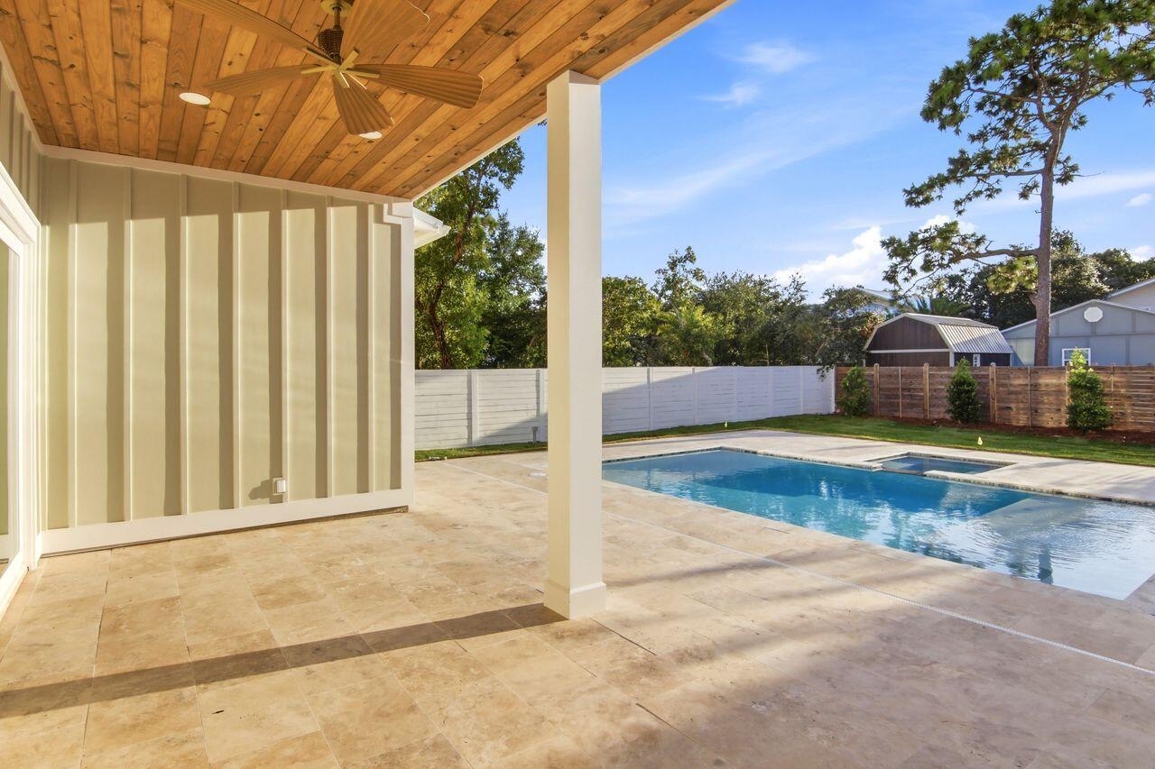 GULF SHORE MANOR - Residential