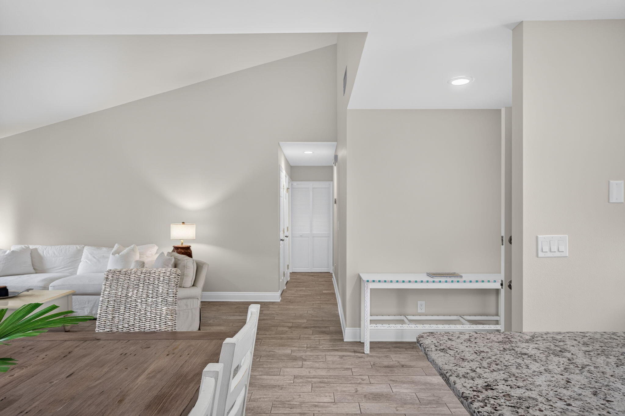 LINKSIDE VILLAGE UNIT 1 - Residential