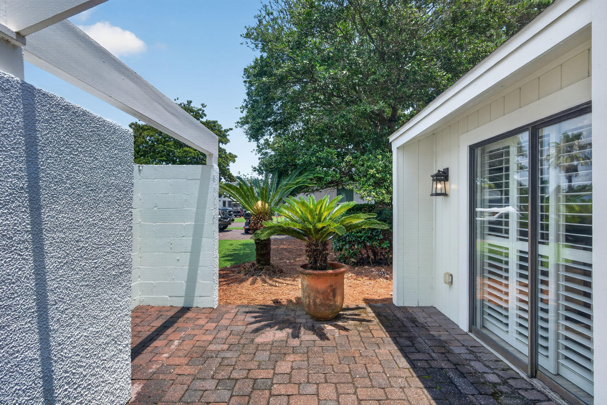 LINKSIDE VILLAGE UNIT 1 - Residential